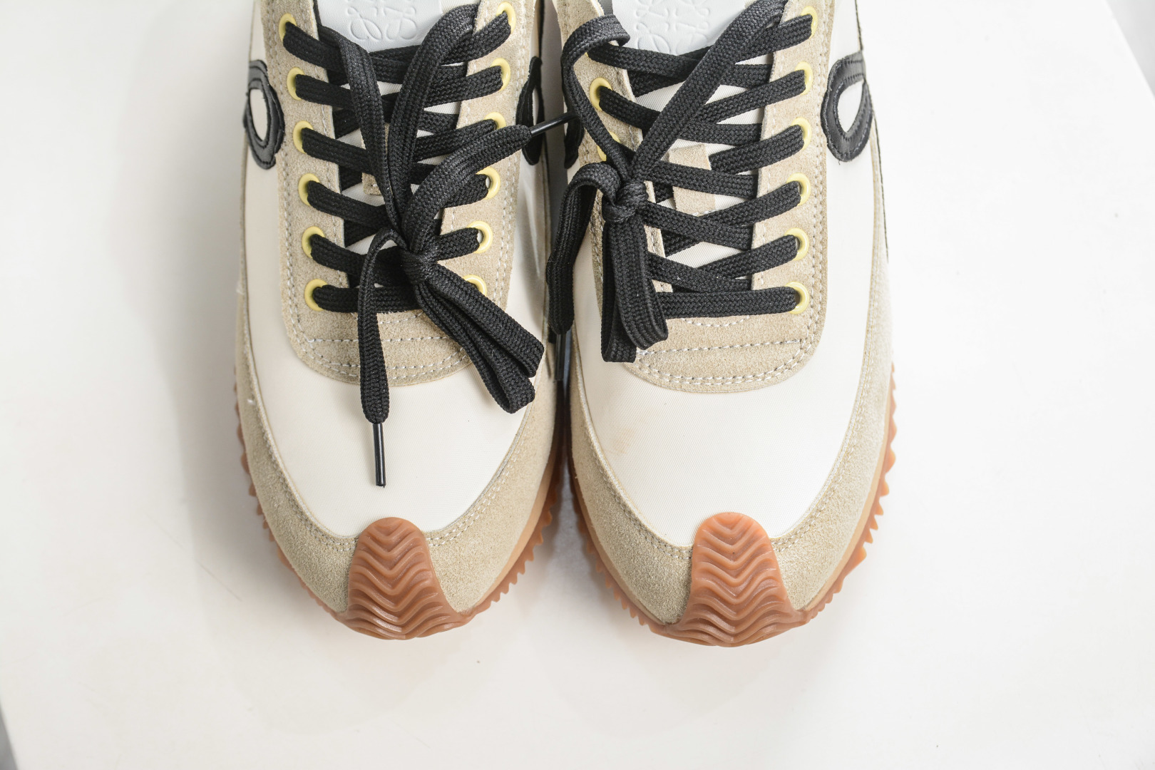 Loewe罗意威 Flow Runner 复古薄底芭舒适百搭运动休闲鞋-Top High Quatity Cheap Sneakers Fashion Clothing Clothes Bags handbags Shoes of all Brand wholesale With The best Quality And Beautiful Price from China Factory Chinese suppliers wholesaler seller Loewe罗意威 Flow Runner 复古薄底芭舒适百搭运动休闲鞋