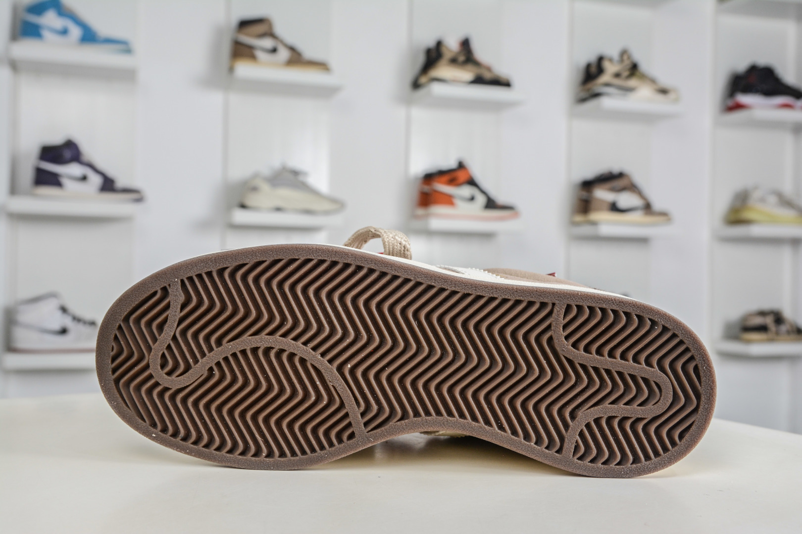 X版 Adidas CAMPUS 00s 面包鞋复古休闲板鞋 KJ8724-Top High Quatity Cheap Sneakers Fashion Clothing Clothes Bags handbags Shoes of all Brand wholesale With The best Quality And Beautiful Price from China Factory Chinese suppliers wholesaler seller X版 Adidas CAMPUS 00s 面包鞋复古休闲板鞋 KJ8724