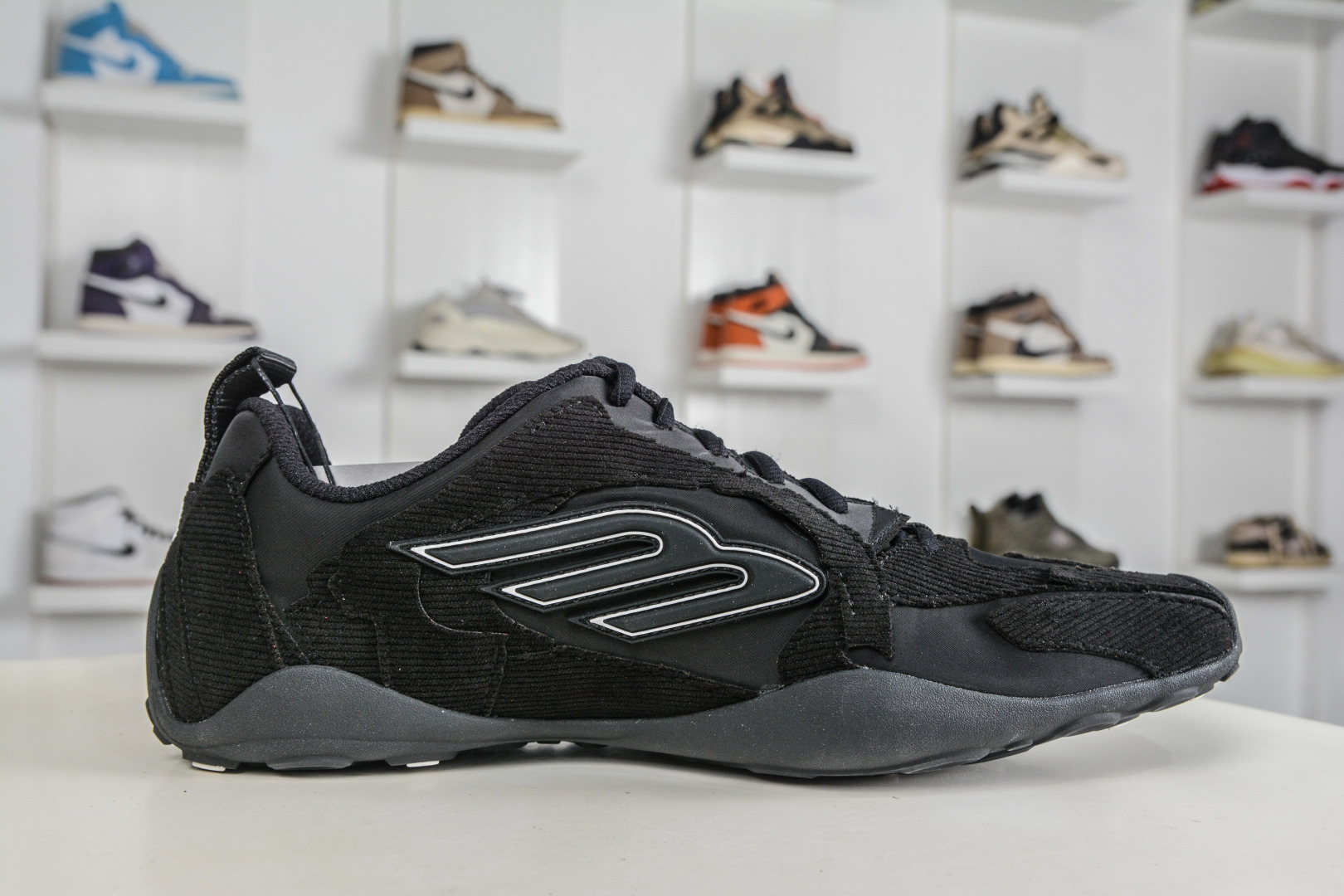 XA版本顶级BALENCIAGA Monday Ultra 巴黎世家 853505 WMNDI 1000-Top High Quatity Cheap Sneakers Fashion Clothing Clothes Bags handbags Shoes of all Brand wholesale With The best Quality And Beautiful Price from China Factory Chinese suppliers wholesaler seller XA版本顶级BALENCIAGA Monday Ultra 巴黎世家 853505 WMNDI 1000