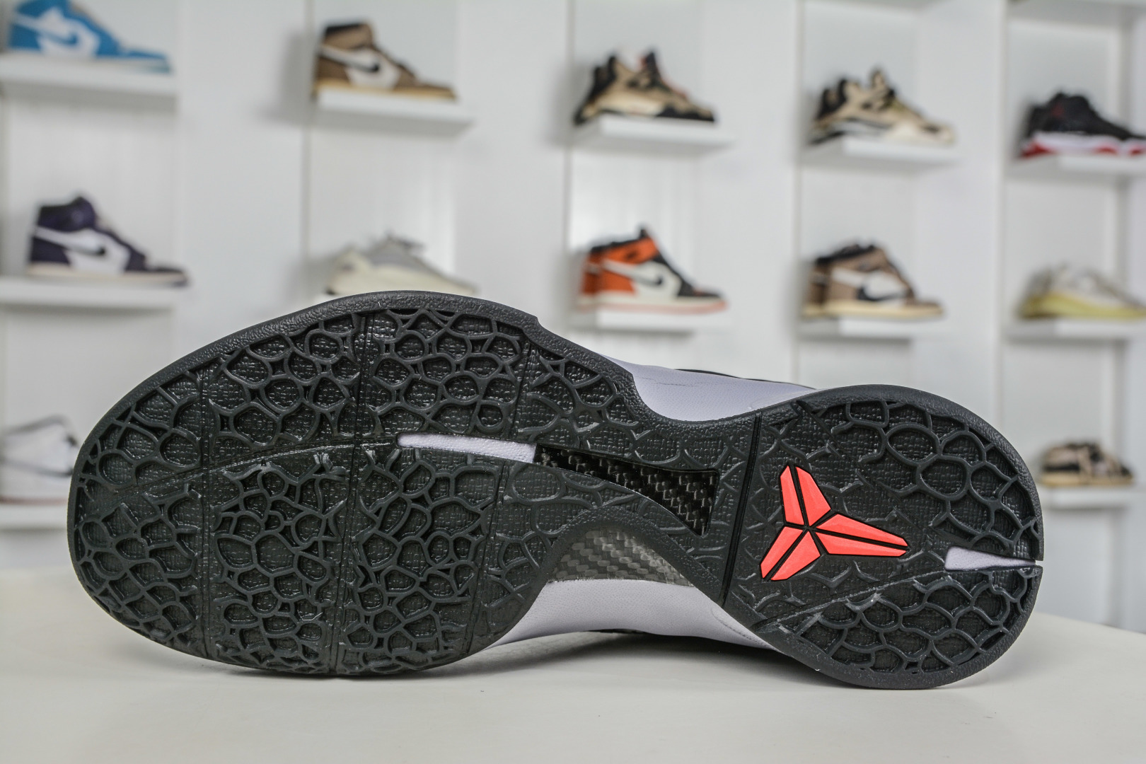 Nike Zoom Kobe VI 马年限定 CNY新年款 耐克 科比6代系列 低帮复刻实战运动低帮文化篮球鞋 CW2190-030-Top High Quatity Cheap Sneakers Fashion Clothing Clothes Bags handbags Shoes of all Brand wholesale With The best Quality And Beautiful Price from China Factory Chinese suppliers wholesaler seller Nike Zoom Kobe VI 马年限定 CNY新年款 耐克 科比6代系列 低帮复刻实战运动低帮文化篮球鞋 CW2190-030