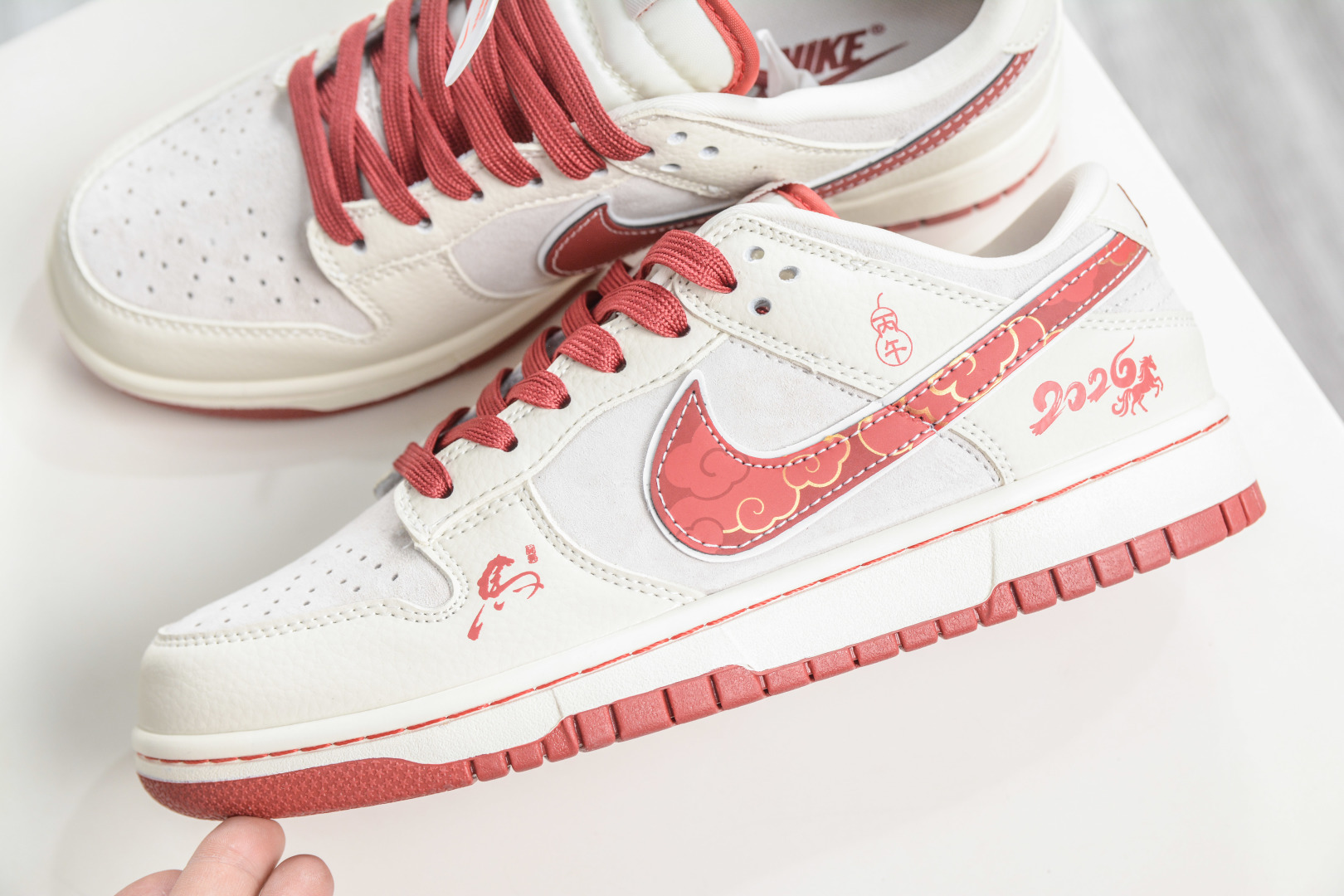 270 Nike SB Dunk Low 丙午马年限定-米白红 DG1988-014-Chinese UA Cheap High Quatity Brand Clothes Bags handbags Sneakers wholesale wholesaler seller from China Factory suppliers Fashion Clothing Shoes best Quality Beautiful Price 270 Nike SB Dunk Low 丙午马年限定-米白红 DG1988-014