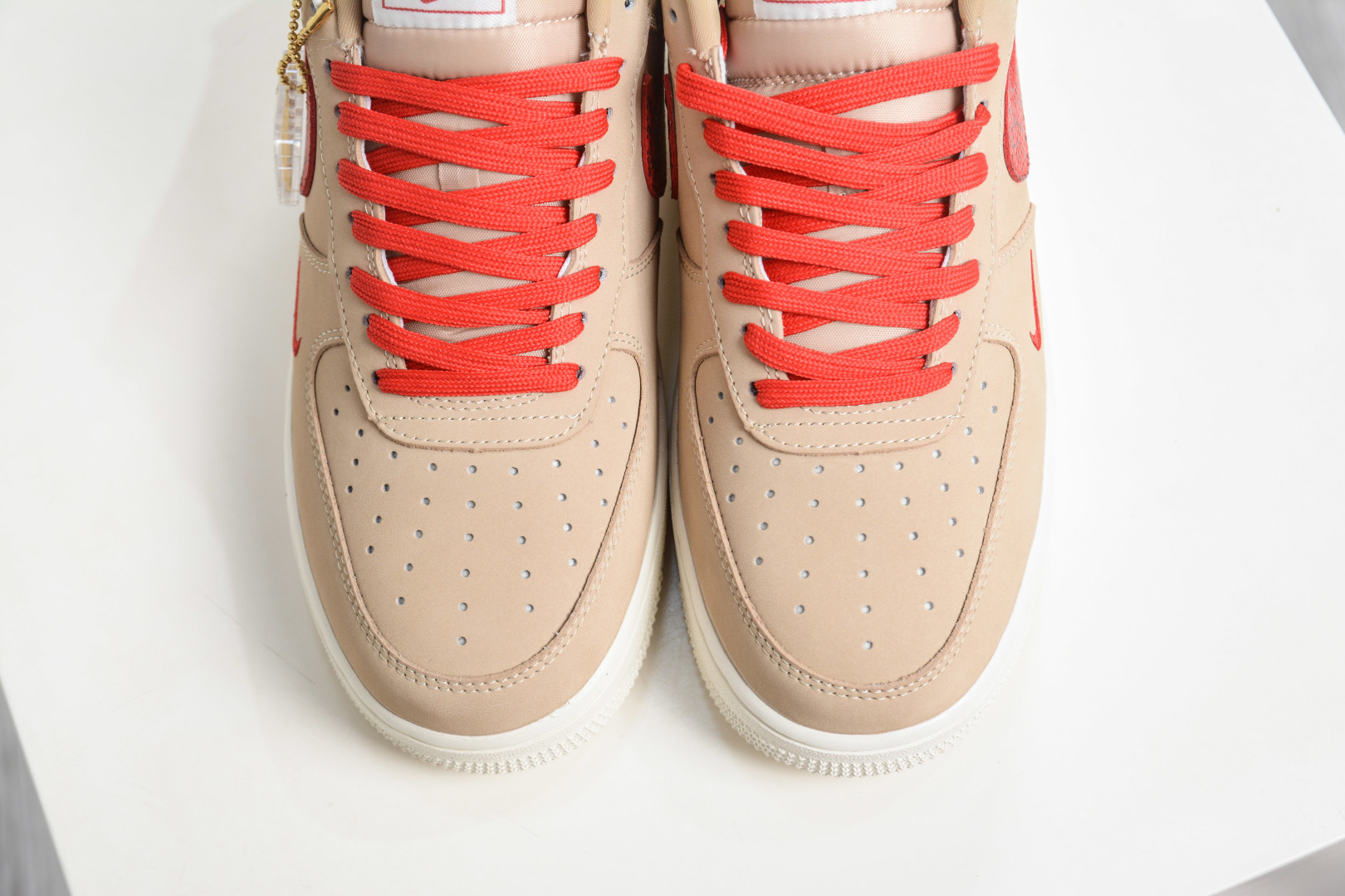 Nike Air Force 1 Low 07 马年限定 赤砂丹红 DF0188-130-Top High Quatity Cheap Sneakers Fashion Clothing Clothes Bags handbags Shoes of all Brand wholesale With The best Quality And Beautiful Price from China Factory Chinese suppliers wholesaler seller Nike Air Force 1 Low 07 马年限定 赤砂丹红 DF0188-130
