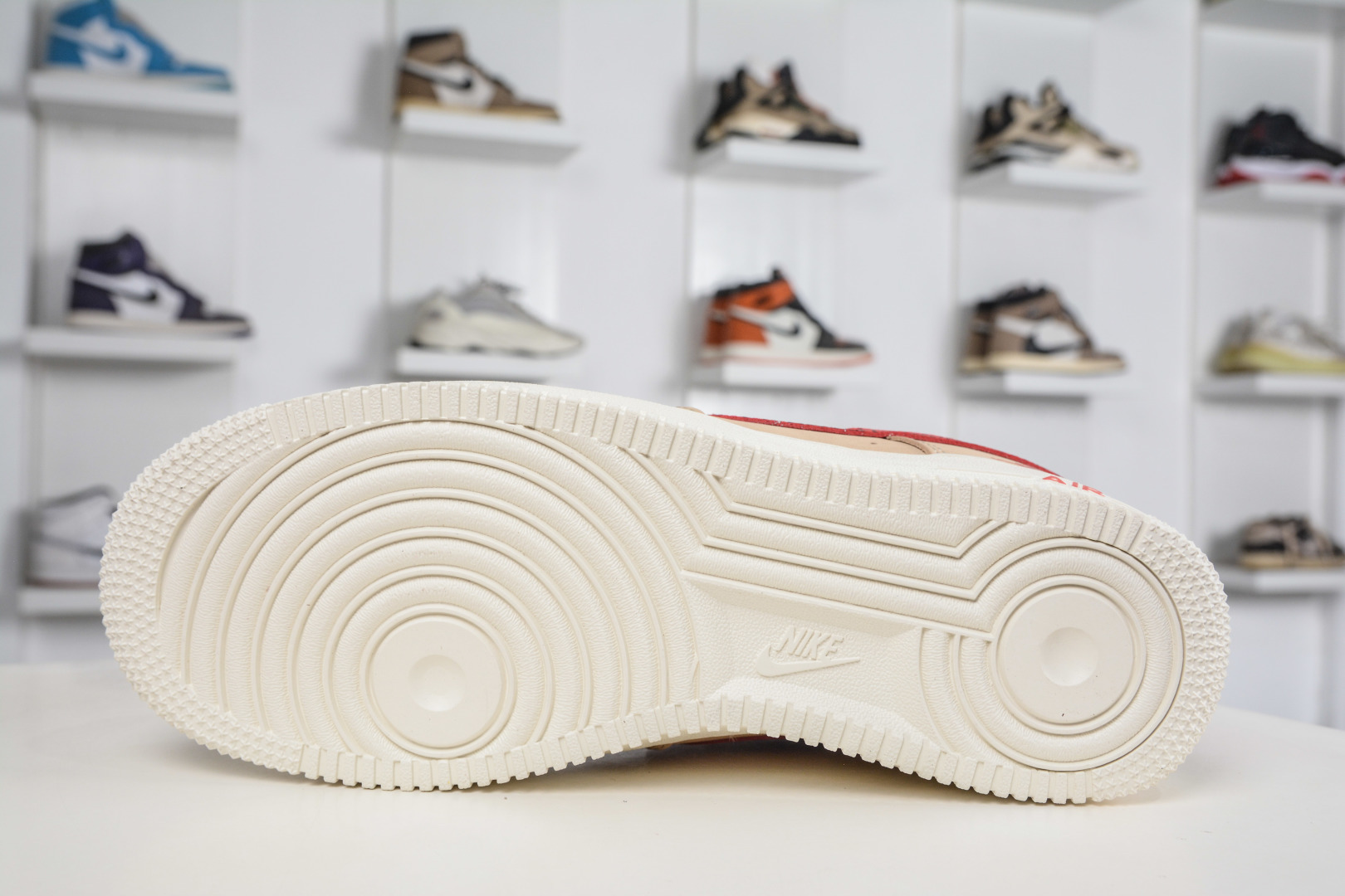 Nike Air Force 1 Low 07 马年限定 赤砂丹红 DF0188-130-Top High Quatity Cheap Sneakers Fashion Clothing Clothes Bags handbags Shoes of all Brand wholesale With The best Quality And Beautiful Price from China Factory Chinese suppliers wholesaler seller Nike Air Force 1 Low 07 马年限定 赤砂丹红 DF0188-130