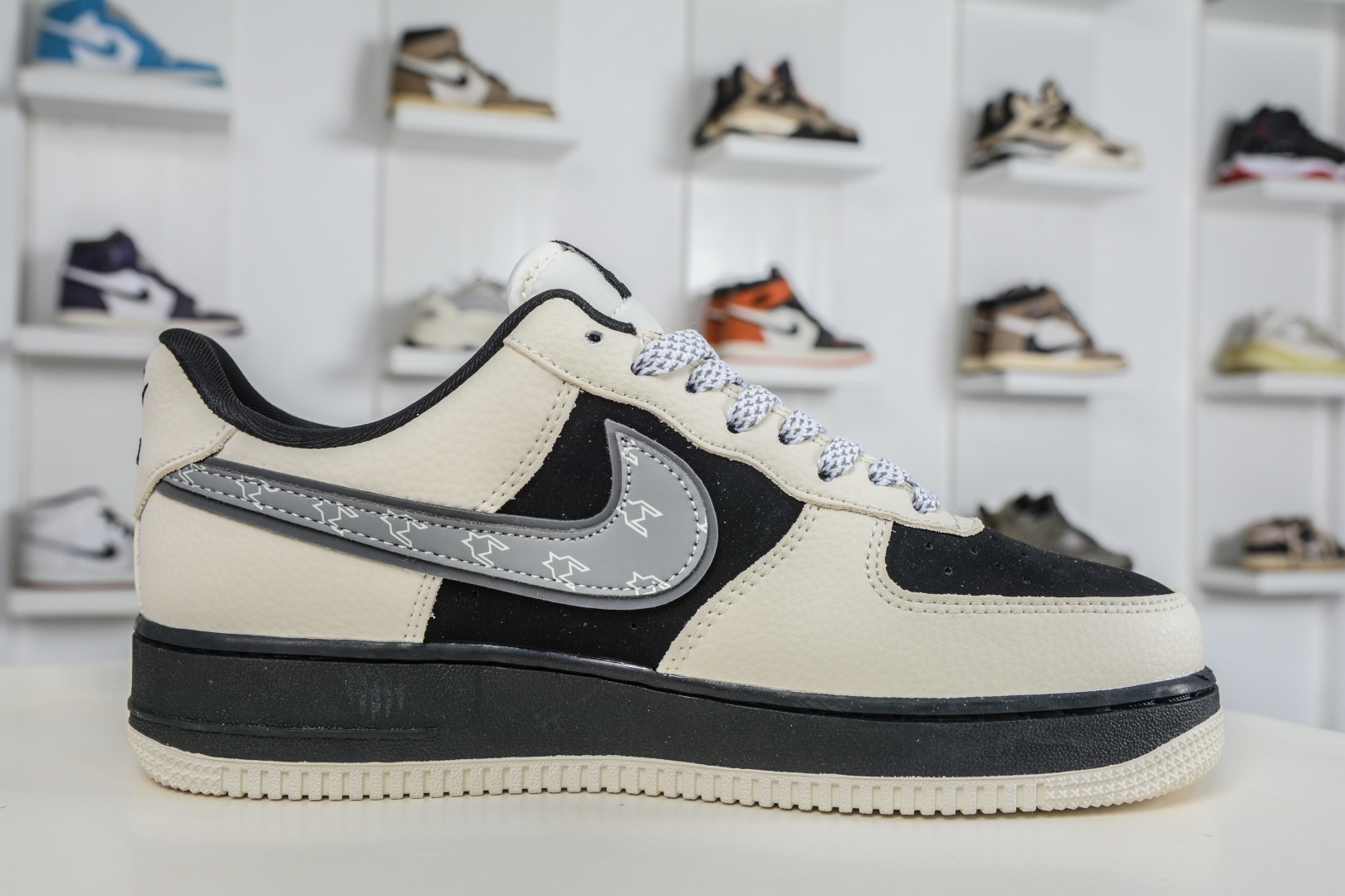 Nike Air Force 1 Low 07 米白黑 DF0188-132