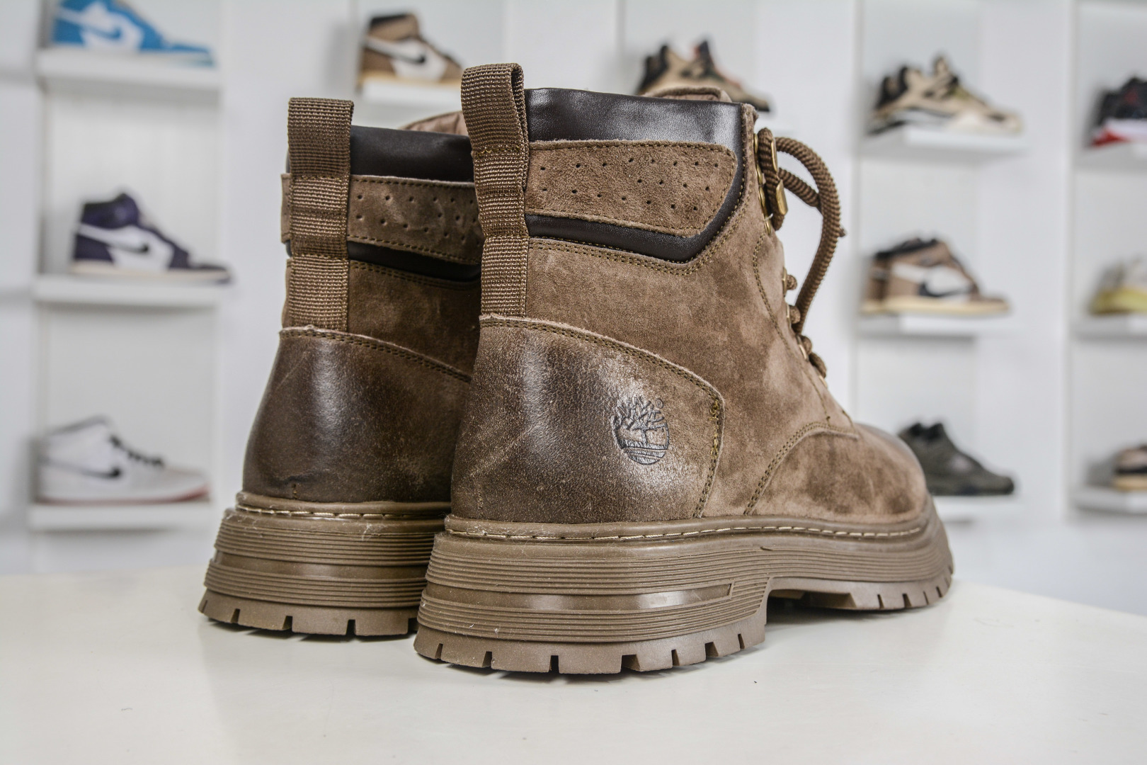 新年福利特价 Timberland添柏岚/天伯伦 秋冬新品(毛绒内里保暖锁热)秋冬必备户外休闲大黄靴系列-Top High Quatity Cheap Sneakers Fashion Clothing Clothes Bags handbags Shoes of all Brand wholesale With The best Quality And Beautiful Price from China Factory Chinese suppliers wholesaler seller 新年福利特价 Timberland添柏岚/天伯伦 秋冬新品(毛绒内里保暖锁热)秋冬必备户外休闲大黄靴系列