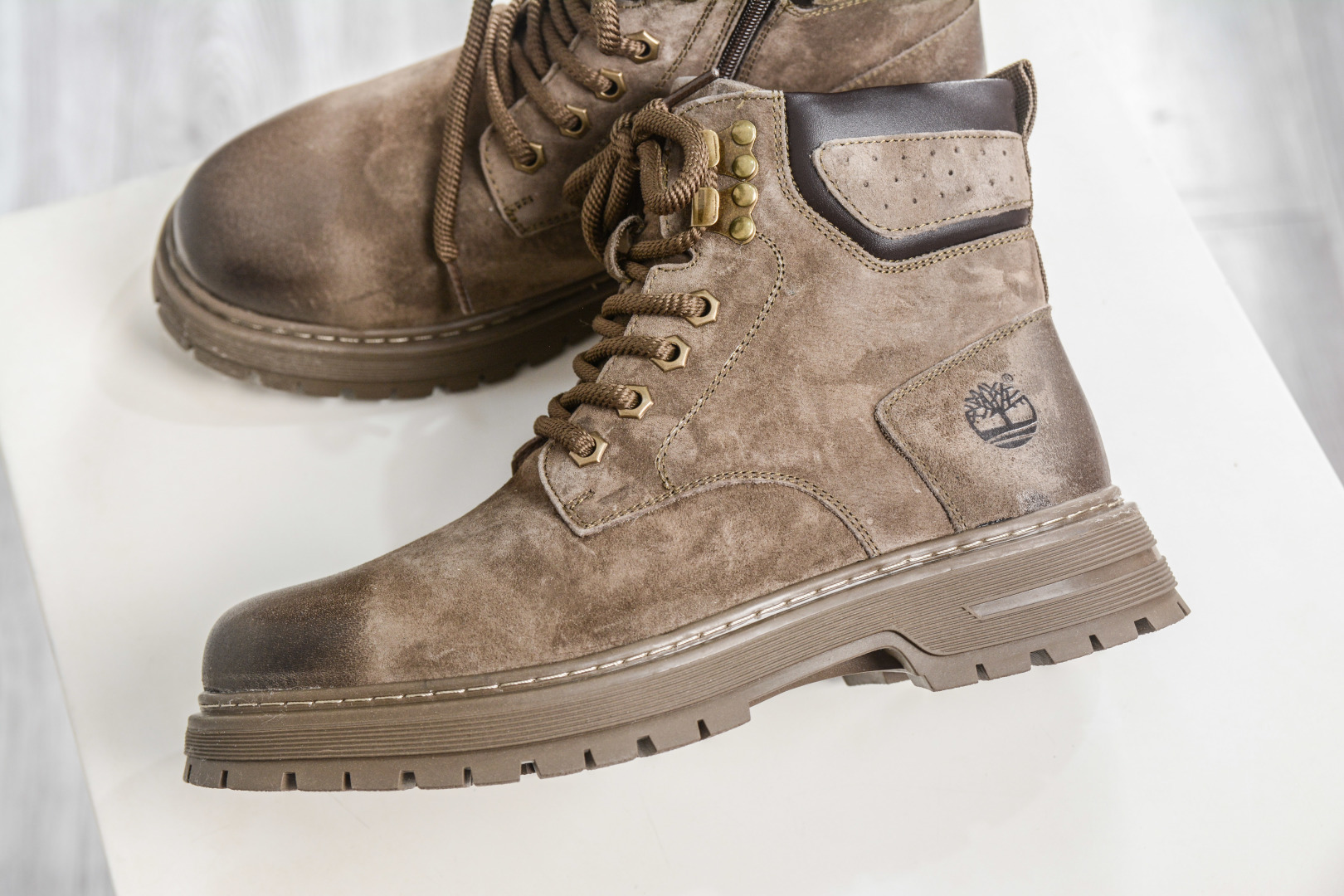 新年福利特价 Timberland添柏岚/天伯伦 秋冬新品(毛绒内里保暖锁热)秋冬必备户外休闲大黄靴系列-Top High Quatity Cheap Sneakers Fashion Clothing Clothes Bags handbags Shoes of all Brand wholesale With The best Quality And Beautiful Price from China Factory Chinese suppliers wholesaler seller 新年福利特价 Timberland添柏岚/天伯伦 秋冬新品(毛绒内里保暖锁热)秋冬必备户外休闲大黄靴系列