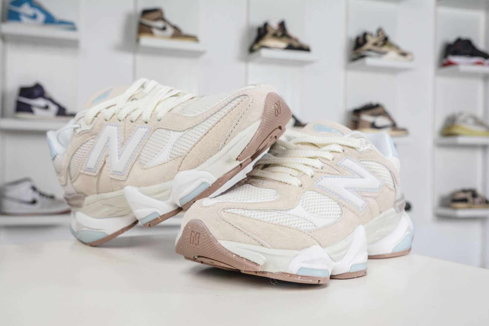 T版 新百伦New Balance NB9060 麂皮灰色 U9060AUA-Top High Quatity Cheap Sneakers Fashion Clothing Clothes Bags handbags Shoes of all Brand wholesale With The best Quality And Beautiful Price from China Factory Chinese suppliers wholesaler seller T版 新百伦New Balance NB9060 麂皮灰色 U9060AUA