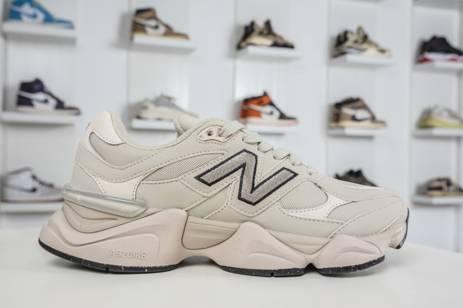 T版 新百伦New Balance NB9060 磨砂灰色 U906078T-Top High Quatity Cheap Sneakers Fashion Clothing Clothes Bags handbags Shoes of all Brand wholesale With The best Quality And Beautiful Price from China Factory Chinese suppliers wholesaler seller T版 新百伦New Balance NB9060 磨砂灰色 U906078T