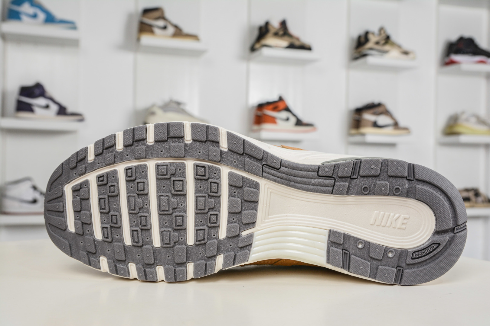 210 Nike Initiator Running 耐克INS 超火复古老爹跑鞋 IQ1120-311-Chinese UA Cheap High Quatity Brand Clothes Bags handbags Sneakers wholesale wholesaler seller from China Factory suppliers Fashion Clothing Shoes best Quality Beautiful Price 210 Nike Initiator Running 耐克INS 超火复古老爹跑鞋 IQ1120-311