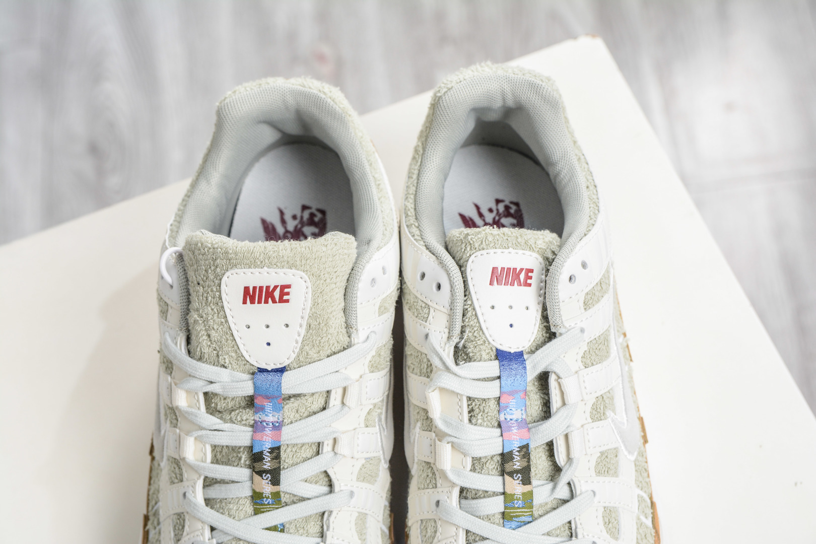 210 Nike Initiator Running 耐克INS 超火复古老爹跑鞋 IQ1120-311-Chinese UA Cheap High Quatity Brand Clothes Bags handbags Sneakers wholesale wholesaler seller from China Factory suppliers Fashion Clothing Shoes best Quality Beautiful Price 210 Nike Initiator Running 耐克INS 超火复古老爹跑鞋 IQ1120-311