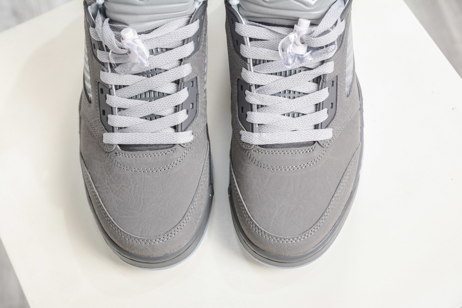 Air Jordan 5 ”Wolf Grey” 狼灰 乔丹 AJ5代中帮复古休闲文化篮球鞋 DD0587-002-Top High Quatity Cheap Sneakers Fashion Clothing Clothes Bags handbags Shoes of all Brand wholesale With The best Quality And Beautiful Price from China Factory Chinese suppliers wholesaler seller Air Jordan 5 ”Wolf Grey” 狼灰 乔丹 AJ5代中帮复古休闲文化篮球鞋 DD0587-002
