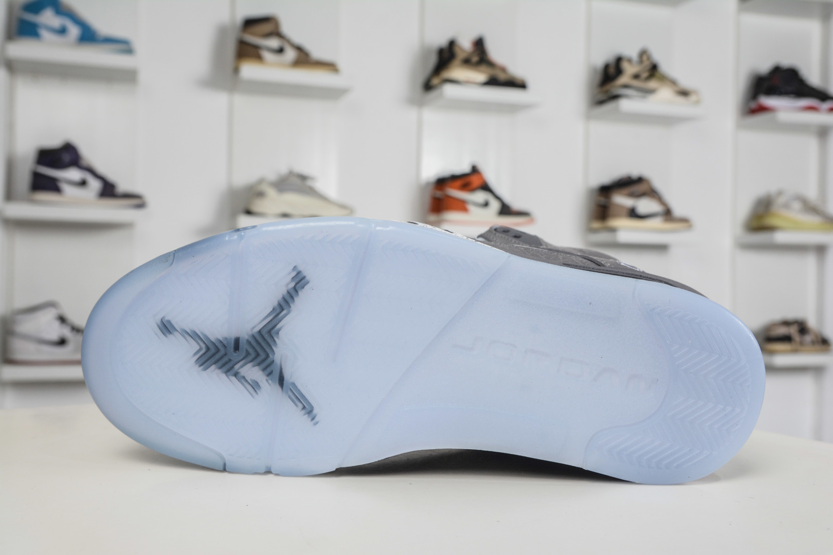 Air Jordan 5 ”Wolf Grey” 狼灰 乔丹 AJ5代中帮复古休闲文化篮球鞋 DD0587-002-Top High Quatity Cheap Sneakers Fashion Clothing Clothes Bags handbags Shoes of all Brand wholesale With The best Quality And Beautiful Price from China Factory Chinese suppliers wholesaler seller Air Jordan 5 ”Wolf Grey” 狼灰 乔丹 AJ5代中帮复古休闲文化篮球鞋 DD0587-002