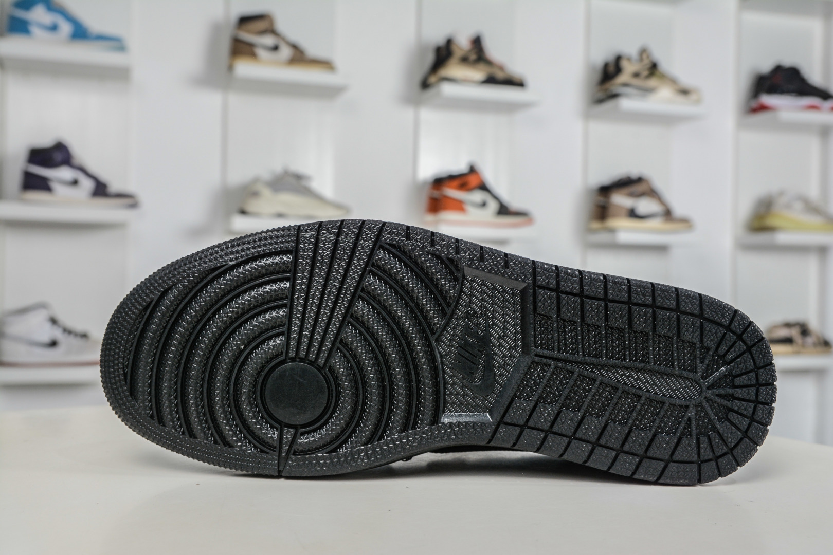 TS x Nike Air Jordan 1 Low 马年限定 黑红 YF9511-502-Top High Quatity Cheap Sneakers Fashion Clothing Clothes Bags handbags Shoes of all Brand wholesale With The best Quality And Beautiful Price from China Factory Chinese suppliers wholesaler seller TS x Nike Air Jordan 1 Low 马年限定 黑红 YF9511-502