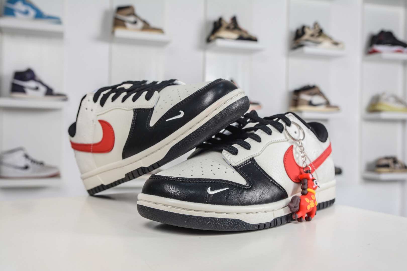 Nike SB Dunk Low 马年限定-墨霜丹红 IM6670-202