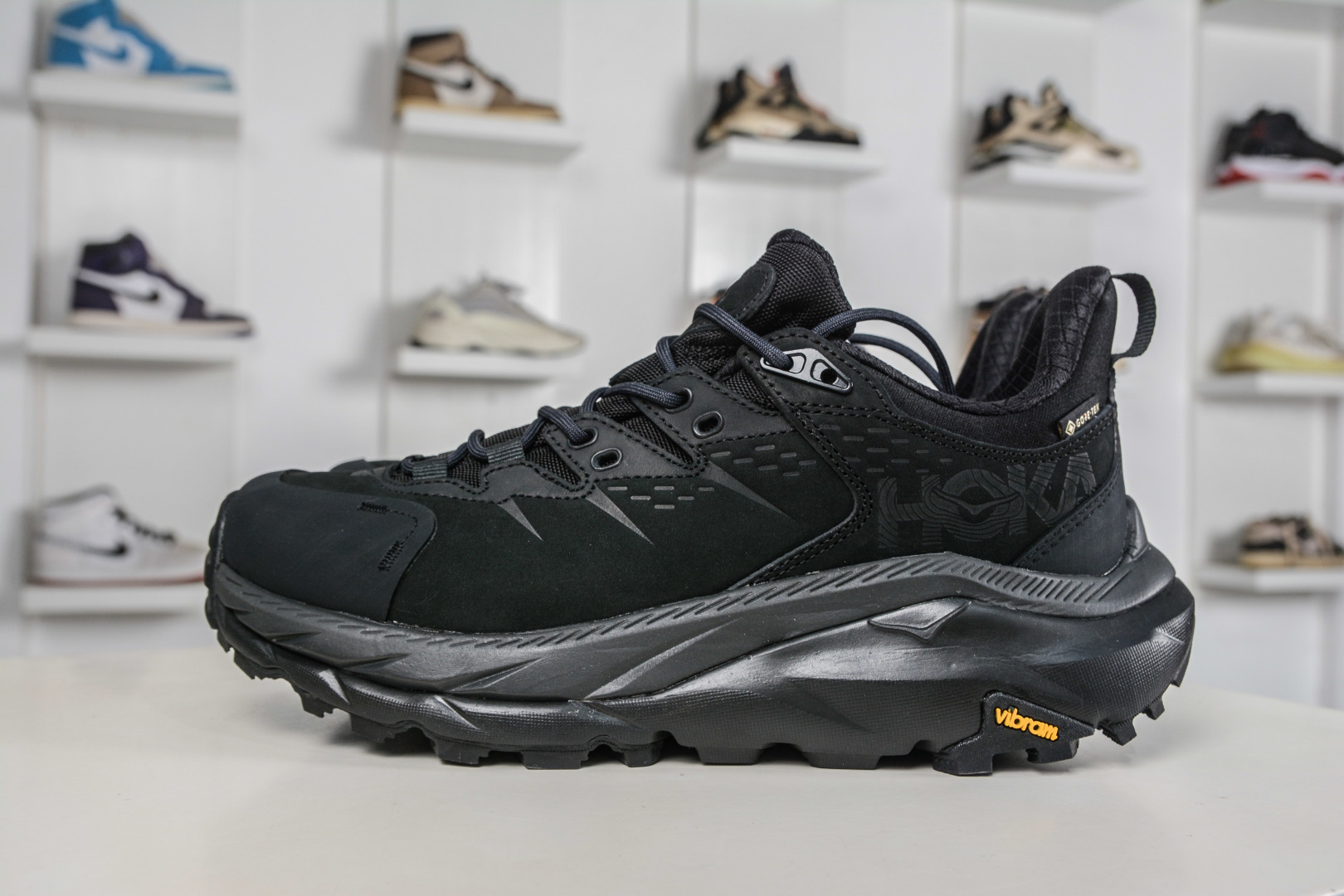 220 新年福利特价 Hoka One One Kaha 2 Low GTX 卡哈2耐磨減震低帮户外功能运动鞋 1123190 BBLC-Chinese UA Cheap High Quatity Brand Clothes Bags handbags Sneakers wholesale wholesaler seller from China Factory suppliers Fashion Clothing Shoes best Quality Beautiful Price 220 新年福利特价 Hoka One One Kaha 2 Low GTX 卡哈2耐磨減震低帮户外功能运动鞋 1123190 BBLC
