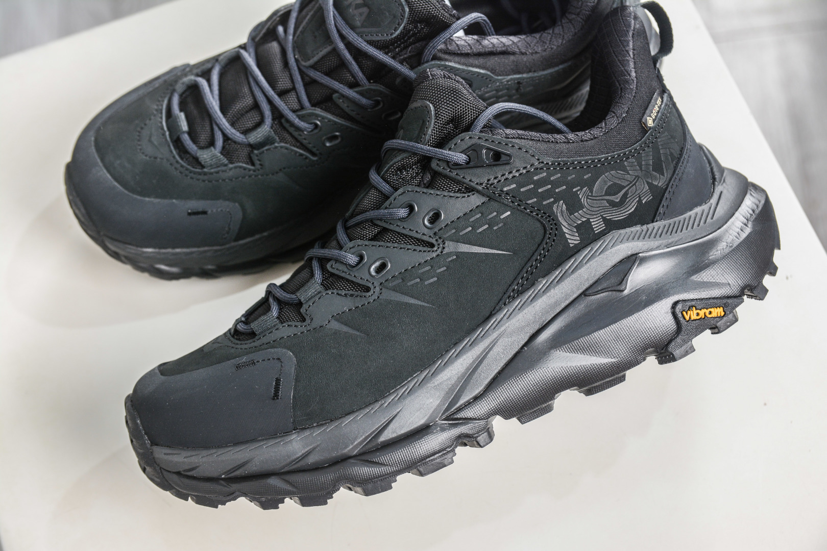 220 新年福利特价 Hoka One One Kaha 2 Low GTX 卡哈2耐磨減震低帮户外功能运动鞋 1123190 BBLC-Chinese UA Cheap High Quatity Brand Clothes Bags handbags Sneakers wholesale wholesaler seller from China Factory suppliers Fashion Clothing Shoes best Quality Beautiful Price 220 新年福利特价 Hoka One One Kaha 2 Low GTX 卡哈2耐磨減震低帮户外功能运动鞋 1123190 BBLC