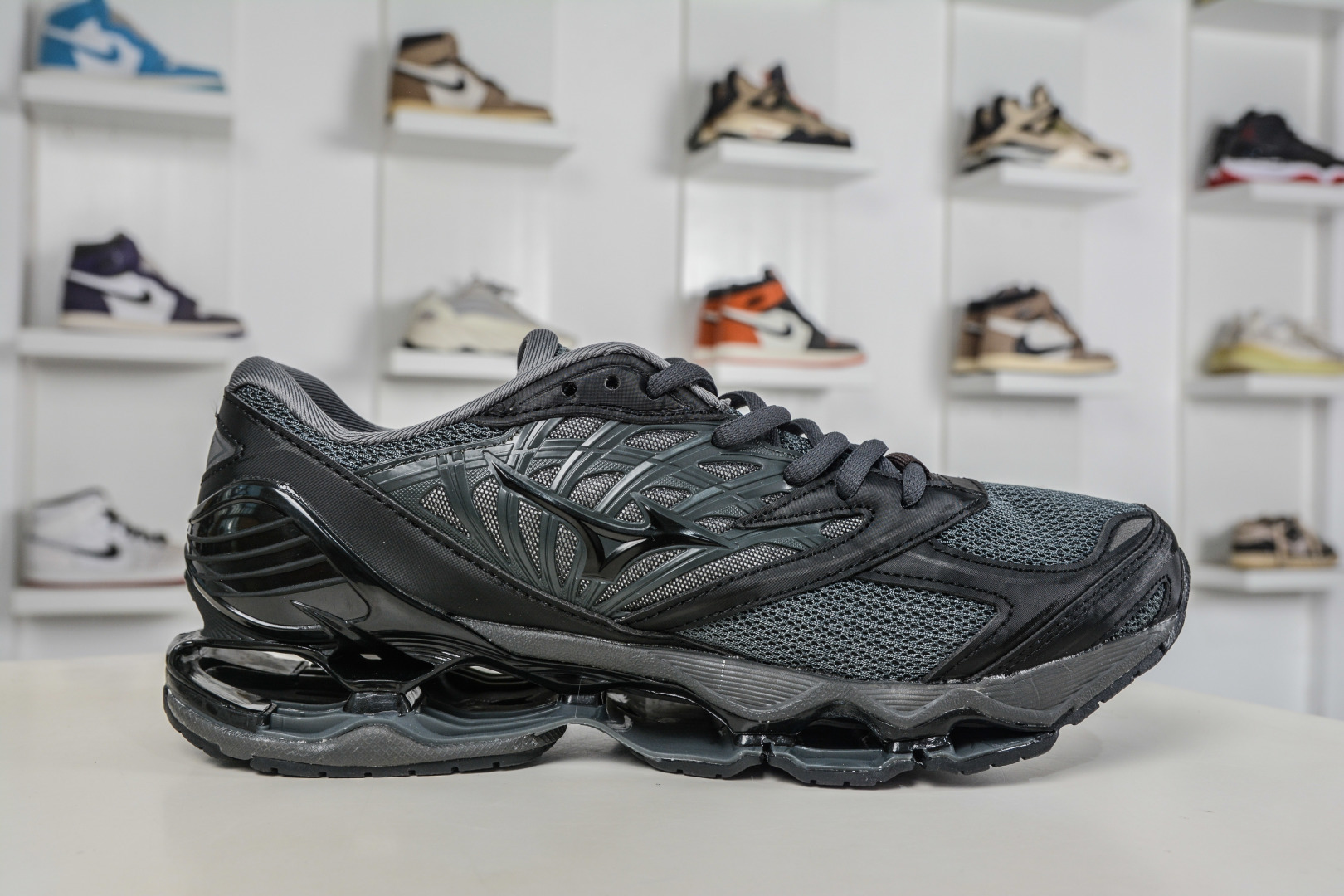 Mizuno 美津侬 WAVE PROPHECY 14S 复古时尚休闲舒适运动跑步鞋 D1GA33 Mizuno 美津侬 WAVE PROPHECY 14S 复古时尚休闲舒适运动跑步鞋 D1GA33