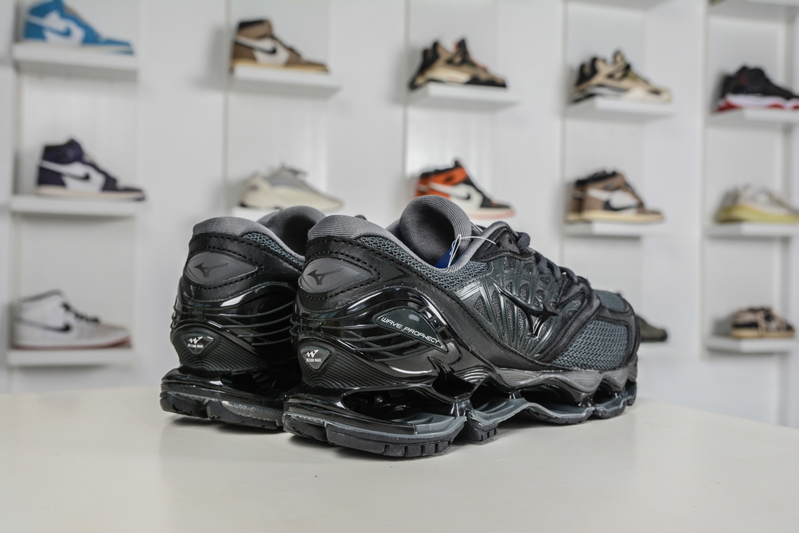 Mizuno 美津侬 WAVE PROPHECY 14S 复古时尚休闲舒适运动跑步鞋 D1GA33 Mizuno 美津侬 WAVE PROPHECY 14S 复古时尚休闲舒适运动跑步鞋 D1GA33
