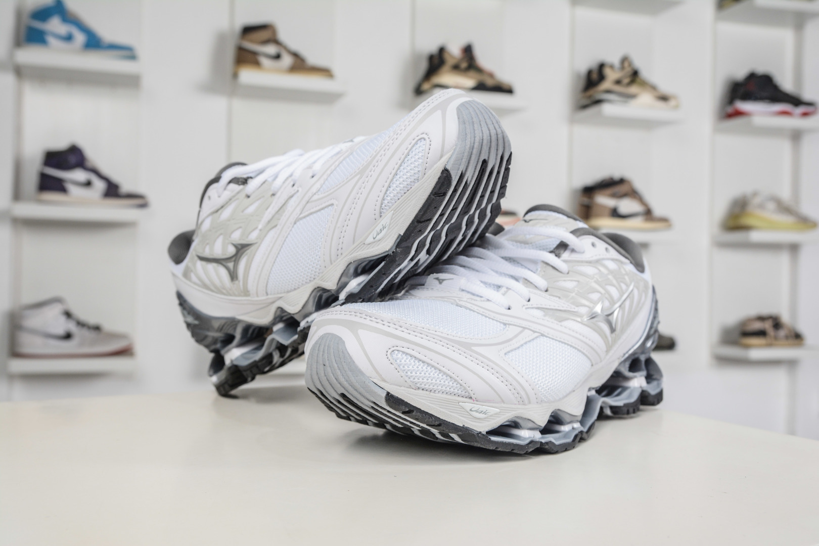 Mizuno 美津侬 WAVE PROPHECY 14S 复古时尚休闲舒适运动跑步鞋 D1GA33-Top High Quatity Cheap Sneakers Fashion Clothing Clothes Bags handbags Shoes of all Brand wholesale With The best Quality And Beautiful Price from China Factory Chinese suppliers wholesaler seller Mizuno 美津侬 WAVE PROPHECY 14S 复古时尚休闲舒适运动跑步鞋 D1GA33