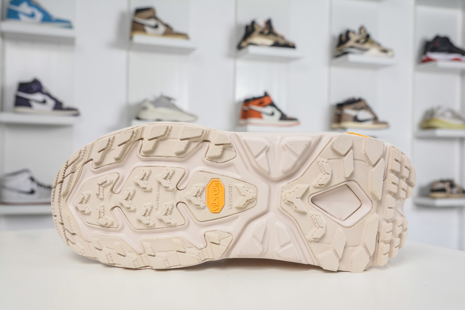 Hoka One One Kaha 2 GTX 卡哈2耐磨減震高帮户外功能运动鞋 1130529 SSEG Hoka One One Kaha 2 GTX 卡哈2耐磨減震高帮户外功能运动鞋 1130529 SSEG