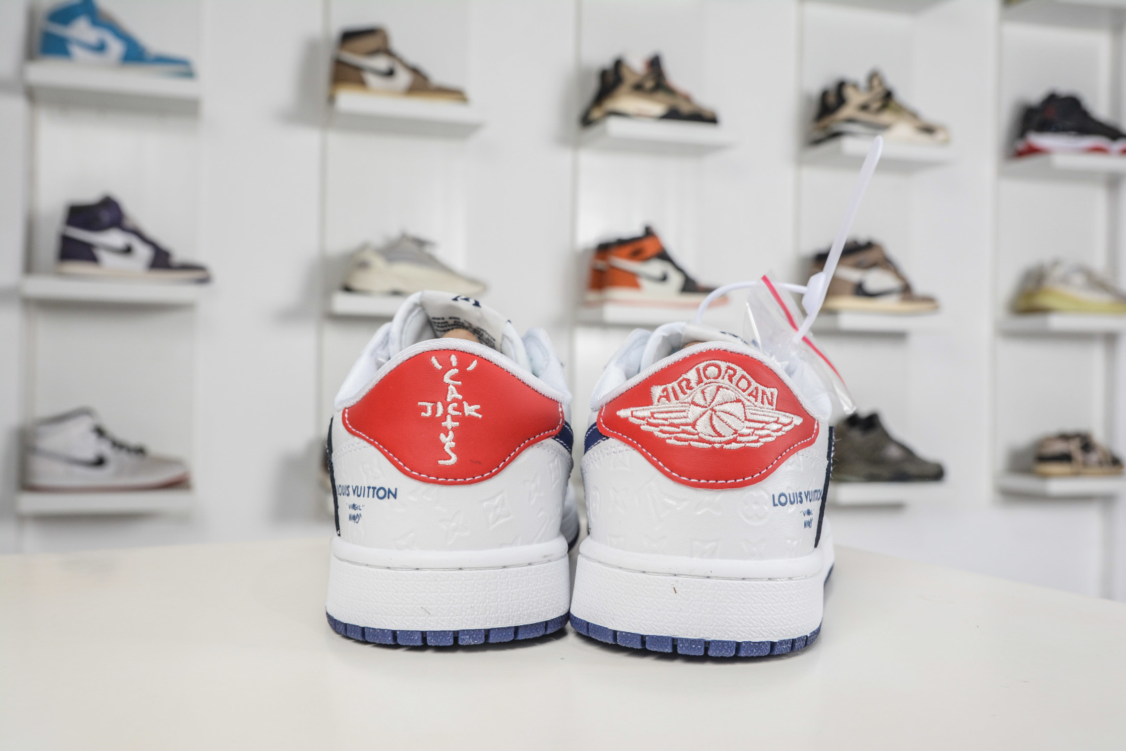 270 TS x Air Jordan x Louis Vuitton AJ1 Low 倒钩低帮LV联名-白蓝满印 LD2028-062-Chinese UA Cheap High Quatity Brand Clothes Bags handbags Sneakers wholesale wholesaler seller from China Factory suppliers Fashion Clothing Shoes best Quality Beautiful Price 270 TS x Air Jordan x Louis Vuitton AJ1 Low 倒钩低帮LV联名-白蓝满印 LD2028-062