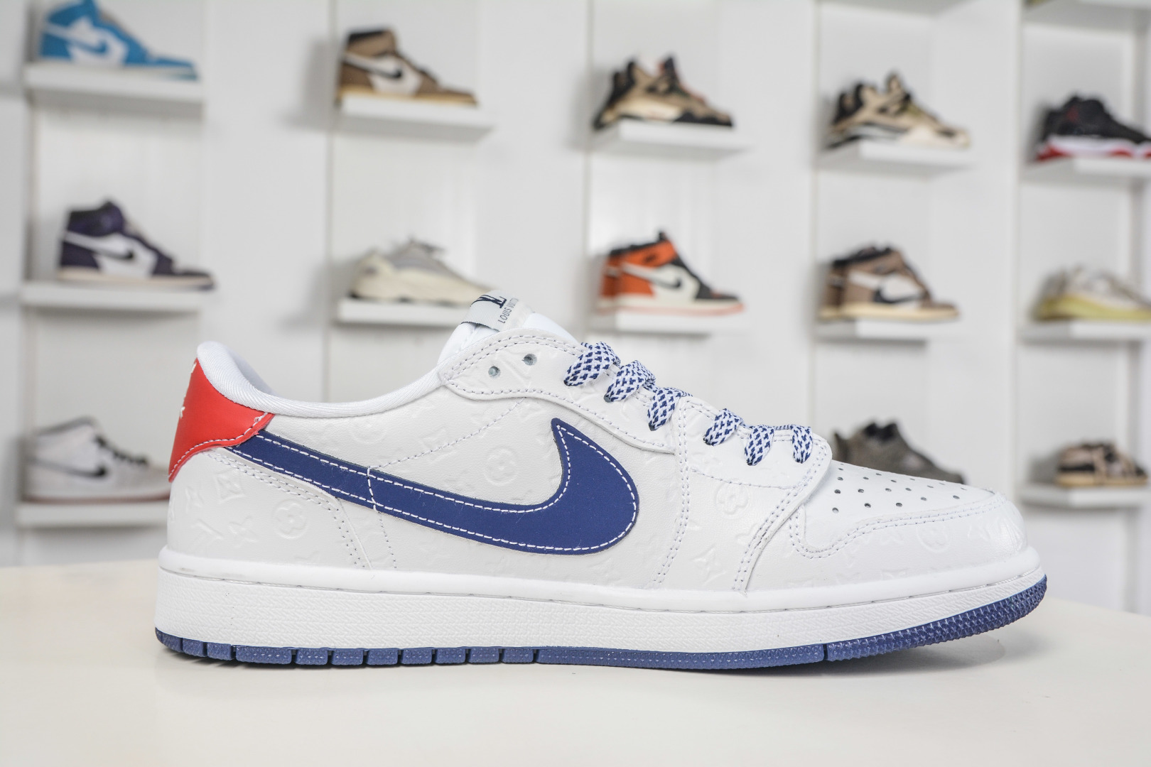 270 TS x Air Jordan x Louis Vuitton AJ1 Low 倒钩低帮LV联名-白蓝满印 LD2028-062-Chinese UA Cheap High Quatity Brand Clothes Bags handbags Sneakers wholesale wholesaler seller from China Factory suppliers Fashion Clothing Shoes best Quality Beautiful Price 270 TS x Air Jordan x Louis Vuitton AJ1 Low 倒钩低帮LV联名-白蓝满印 LD2028-062