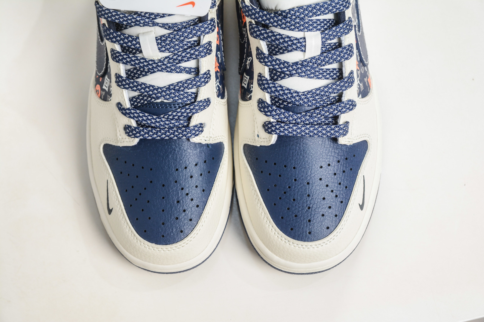 Nike SB Dunk Low 藏青老花 MN1688-104-Top High Quatity Cheap Sneakers Fashion Clothing Clothes Bags handbags Shoes of all Brand wholesale With The best Quality And Beautiful Price from China Factory Chinese suppliers wholesaler seller Nike SB Dunk Low 藏青老花 MN1688-104