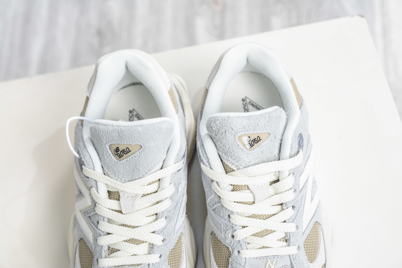 T版 新百伦New Balance NB9060 米灰色 U9060440 T版 新百伦New Balance NB9060 米灰色 U9060440