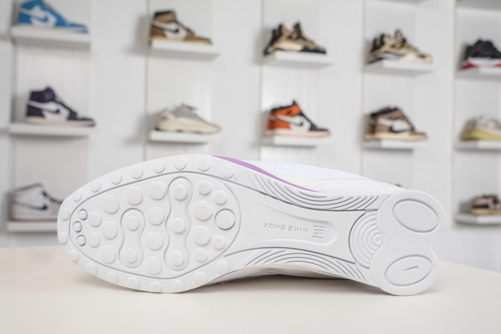NK Shox Z 系列气柱科技风舒适生活休闲鞋 HQ7540-101-Top High Quatity Cheap Sneakers Fashion Clothing Clothes Bags handbags Shoes of all Brand wholesale With The best Quality And Beautiful Price from China Factory Chinese suppliers wholesaler seller NK Shox Z 系列气柱科技风舒适生活休闲鞋 HQ7540-101