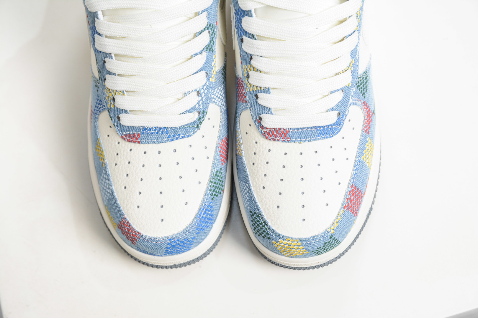Nike Air Force 1 Low 07 x Louis Vuitton LV联名-蓝白格子 DN1688-813 Nike Air Force 1 Low 07 x Louis Vuitton LV联名-蓝白格子 DN1688-813
