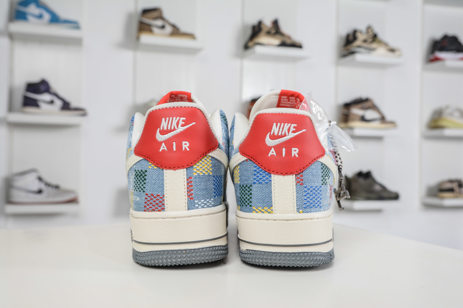 Nike Air Force 1 Low 07 x Louis Vuitton LV联名-蓝白格子 DN1688-813 Nike Air Force 1 Low 07 x Louis Vuitton LV联名-蓝白格子 DN1688-813