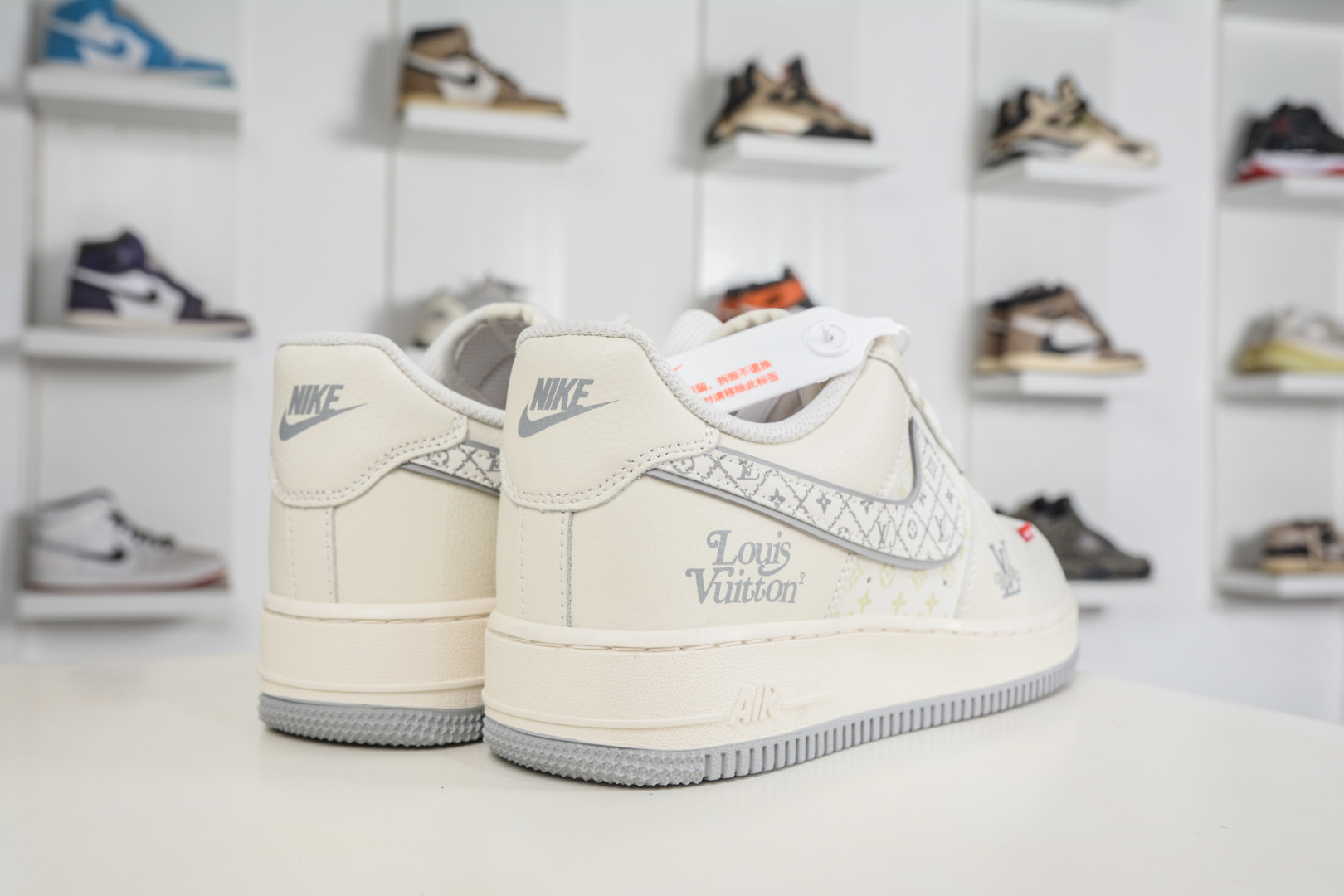Nike Air Force 1 Low 07 x Louis Vuitton LV联名-米白灰印花 LV2288-001-Top High Quatity Cheap Sneakers Fashion Clothing Clothes Bags handbags Shoes of all Brand wholesale With The best Quality And Beautiful Price from China Factory Chinese suppliers wholesaler seller Nike Air Force 1 Low 07 x Louis Vuitton LV联名-米白灰印花 LV2288-001