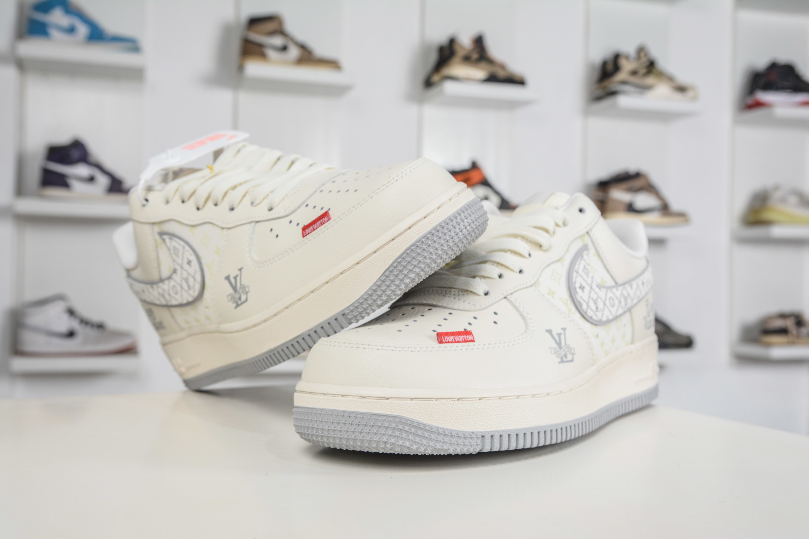 Nike Air Force 1 Low 07 x Louis Vuitton LV联名-米白灰印花 LV2288-001-Top High Quatity Cheap Sneakers Fashion Clothing Clothes Bags handbags Shoes of all Brand wholesale With The best Quality And Beautiful Price from China Factory Chinese suppliers wholesaler seller Nike Air Force 1 Low 07 x Louis Vuitton LV联名-米白灰印花 LV2288-001