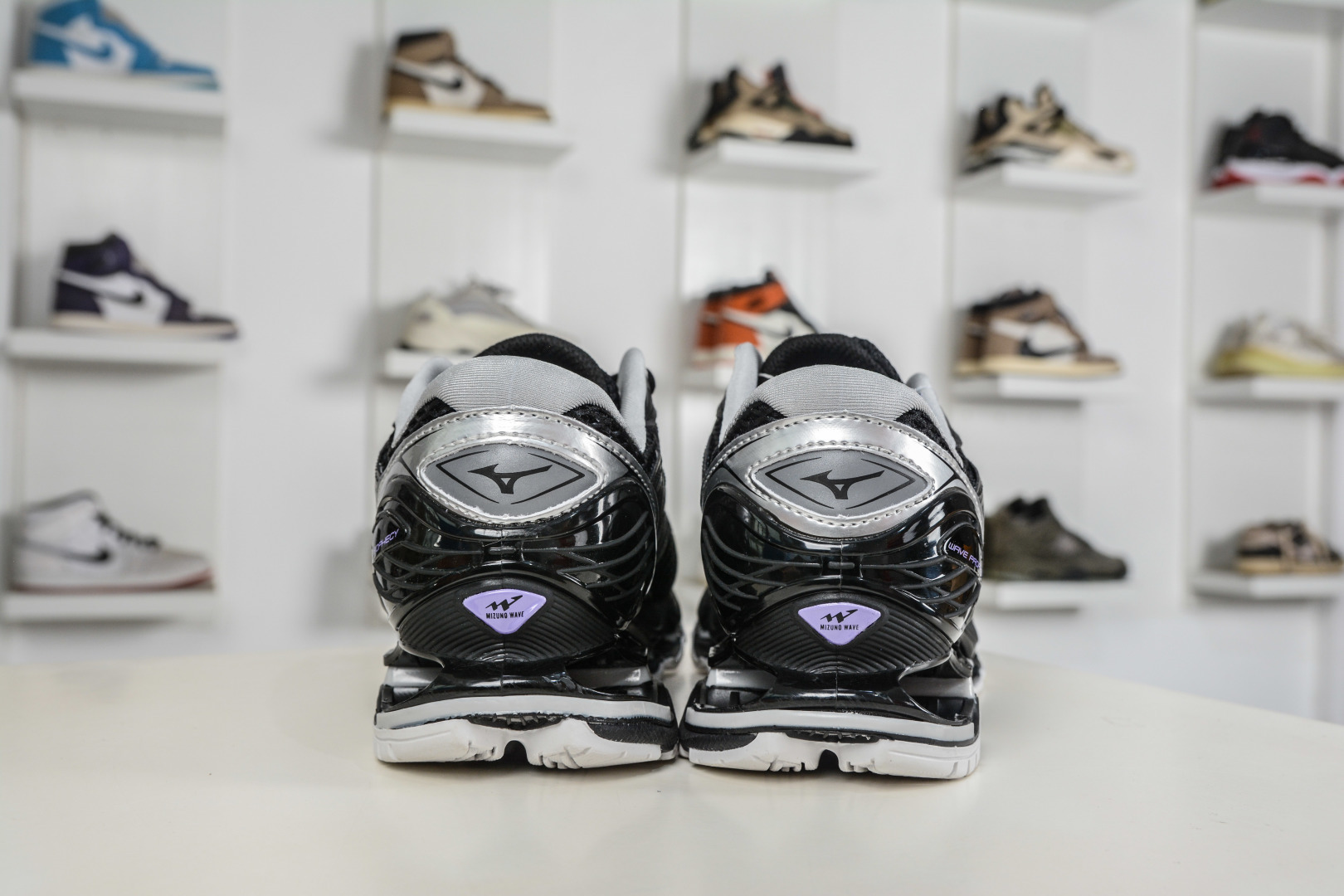 260 Mizuno 美津侬 WAVE PROPHECY 14S 复古时尚休闲舒适运动跑步鞋 D1GA25-Chinese UA Cheap High Quatity Brand Clothes Bags handbags Sneakers wholesale wholesaler seller from China Factory suppliers Fashion Clothing Shoes best Quality Beautiful Price 260 Mizuno 美津侬 WAVE PROPHECY 14S 复古时尚休闲舒适运动跑步鞋 D1GA25