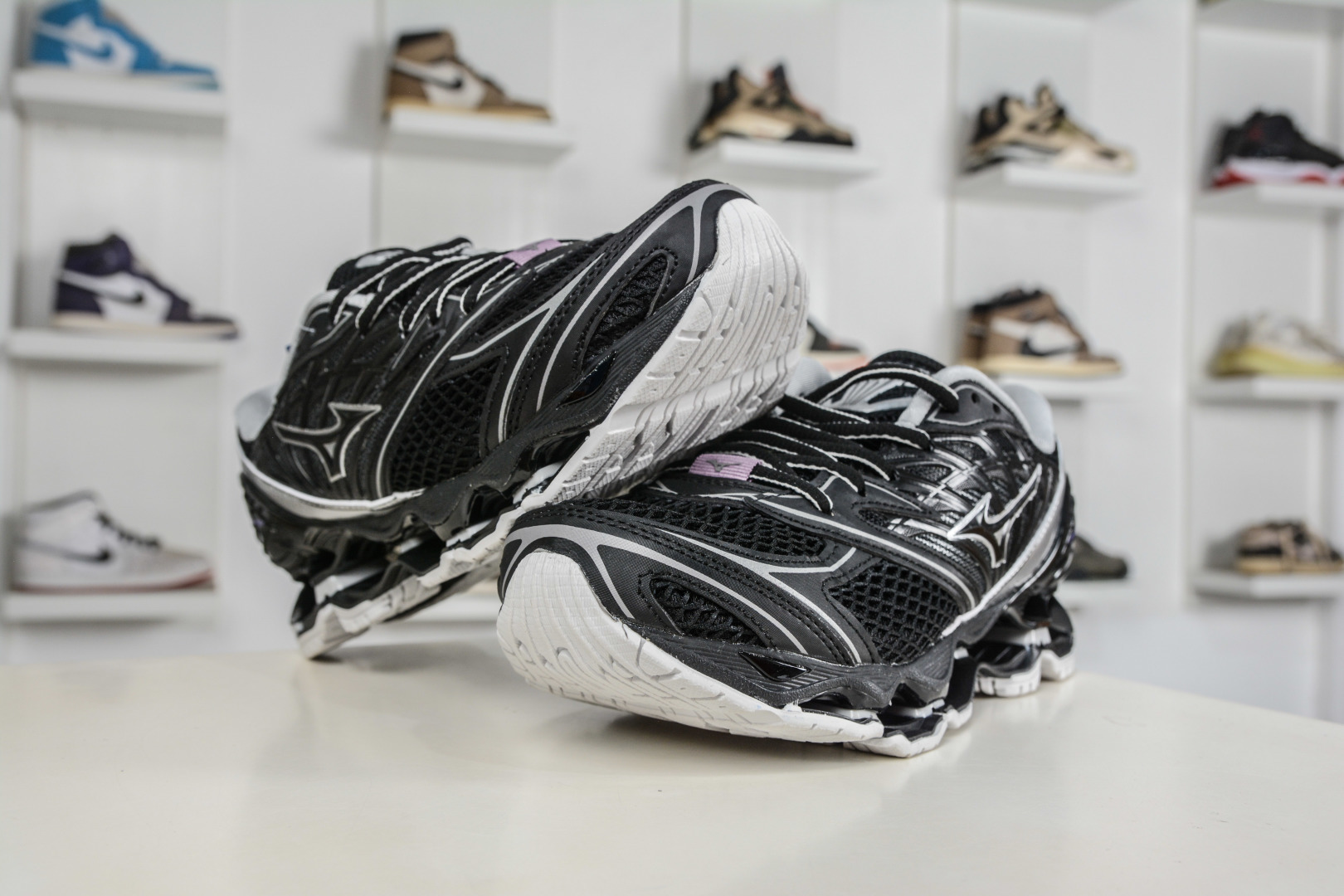 260 Mizuno 美津侬 WAVE PROPHECY 14S 复古时尚休闲舒适运动跑步鞋 D1GA25-Chinese UA Cheap High Quatity Brand Clothes Bags handbags Sneakers wholesale wholesaler seller from China Factory suppliers Fashion Clothing Shoes best Quality Beautiful Price 260 Mizuno 美津侬 WAVE PROPHECY 14S 复古时尚休闲舒适运动跑步鞋 D1GA25