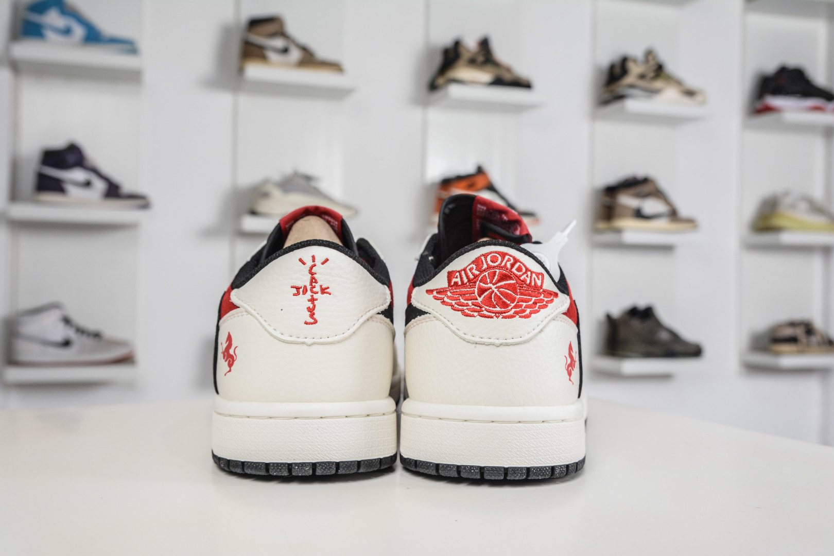 TS x Nike Air Jordan 1 Low 马年限定 米红黑 DZ2688-118-Top High Quatity Cheap Sneakers Fashion Clothing Clothes Bags handbags Shoes of all Brand wholesale With The best Quality And Beautiful Price from China Factory Chinese suppliers wholesaler seller TS x Nike Air Jordan 1 Low 马年限定 米红黑 DZ2688-118