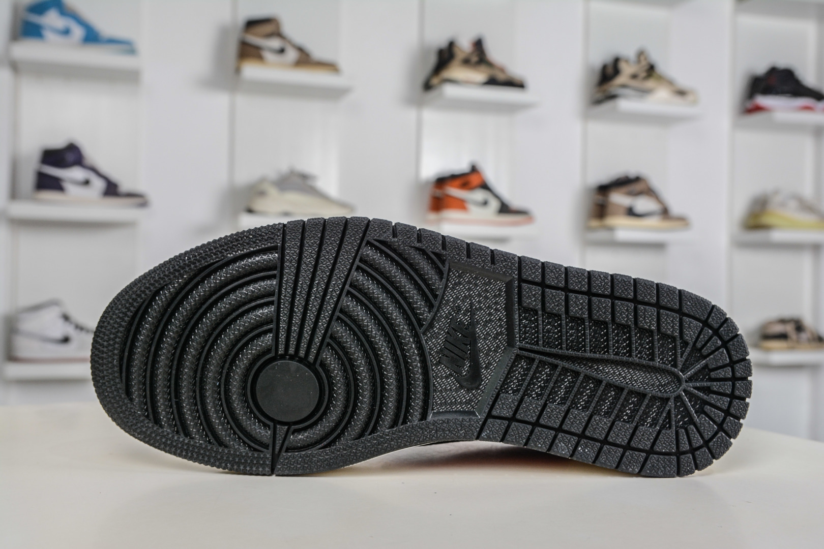 TS x Nike Air Jordan 1 Low 马年限定 米红黑 DZ2688-118-Top High Quatity Cheap Sneakers Fashion Clothing Clothes Bags handbags Shoes of all Brand wholesale With The best Quality And Beautiful Price from China Factory Chinese suppliers wholesaler seller TS x Nike Air Jordan 1 Low 马年限定 米红黑 DZ2688-118