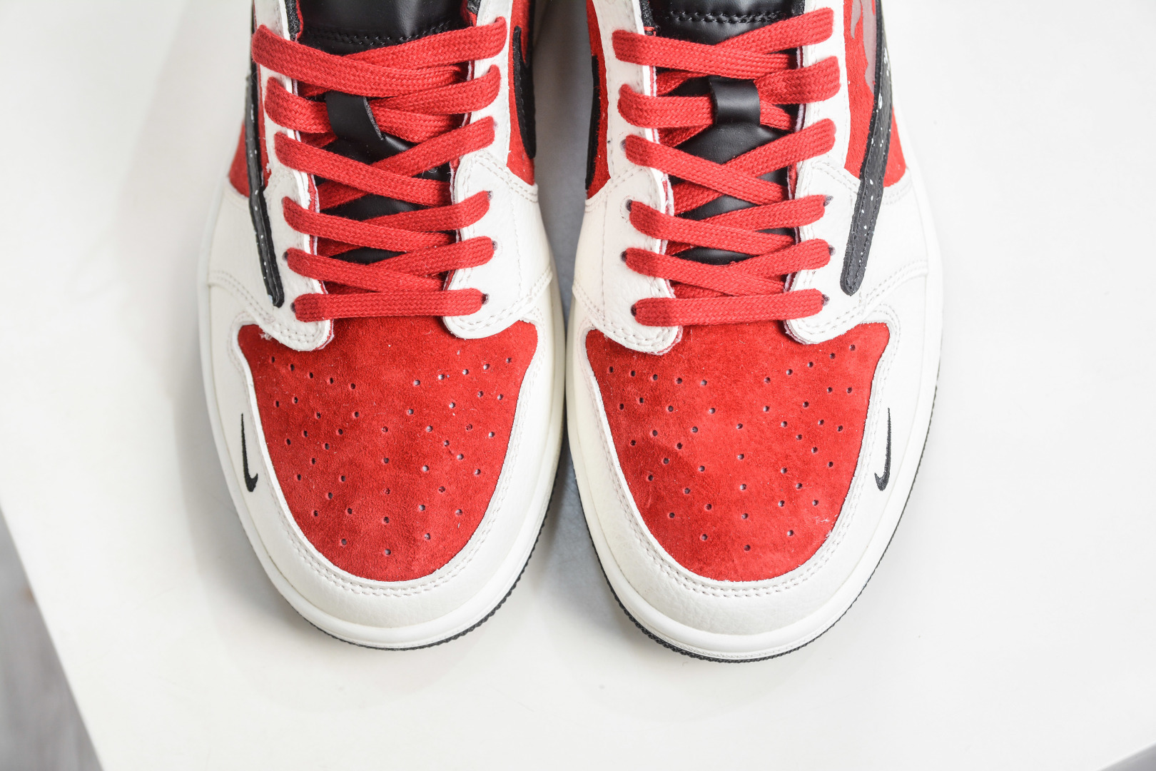 TS x Nike Air Jordan 1 Low 马年限定 米红黑 DZ2688-118-Top High Quatity Cheap Sneakers Fashion Clothing Clothes Bags handbags Shoes of all Brand wholesale With The best Quality And Beautiful Price from China Factory Chinese suppliers wholesaler seller TS x Nike Air Jordan 1 Low 马年限定 米红黑 DZ2688-118