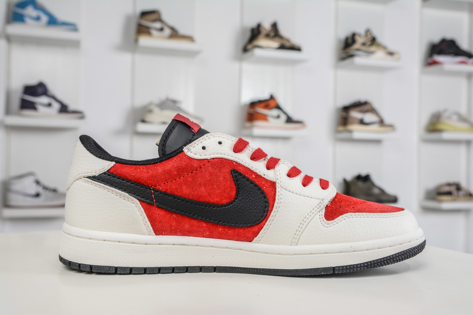 TS x Nike Air Jordan 1 Low 马年限定 米红黑 DZ2688-118-Top High Quatity Cheap Sneakers Fashion Clothing Clothes Bags handbags Shoes of all Brand wholesale With The best Quality And Beautiful Price from China Factory Chinese suppliers wholesaler seller TS x Nike Air Jordan 1 Low 马年限定 米红黑 DZ2688-118