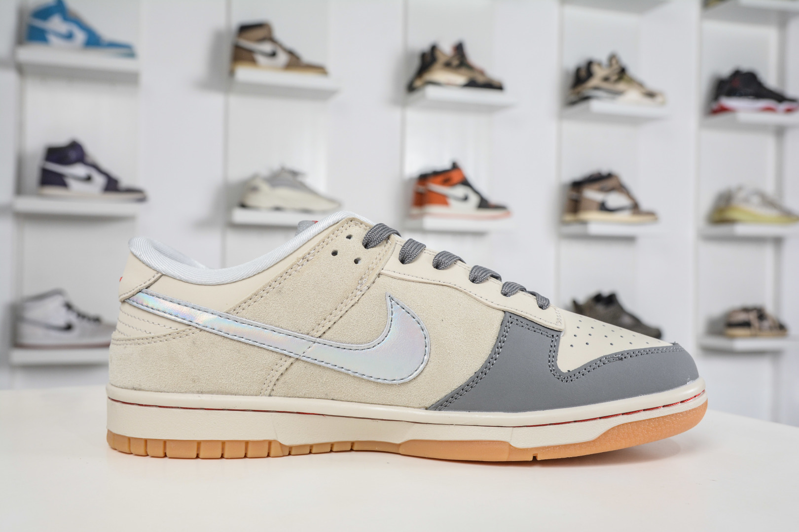 Nike SB Dunk Low x Superme SUP马年限定联名-浅棕灰银 NH0601-482