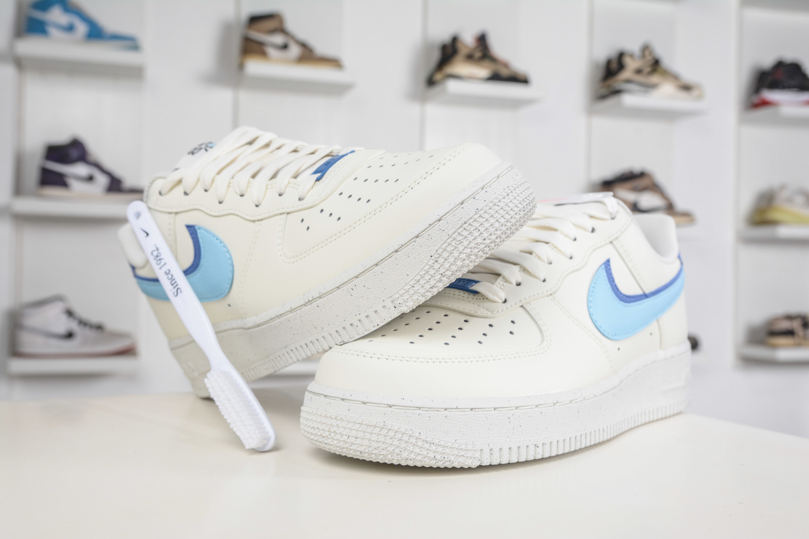 HY版 Nike Air Force 1'07 Low 白蓝双勾 空军一号系列经典低帮百搭休闲运动板鞋 DO9786-100-Top High Quatity Cheap Sneakers Fashion Clothing Clothes Bags handbags Shoes of all Brand wholesale With The best Quality And Beautiful Price from China Factory Chinese suppliers wholesaler seller HY版 Nike Air Force 1'07 Low 白蓝双勾 空军一号系列经典低帮百搭休闲运动板鞋 DO9786-100