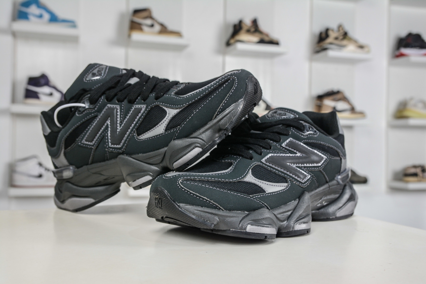 T版 新百伦New Balance NB9060 黑灰 U906079E-Top High Quatity Cheap Sneakers Fashion Clothing Clothes Bags handbags Shoes of all Brand wholesale With The best Quality And Beautiful Price from China Factory Chinese suppliers wholesaler seller T版 新百伦New Balance NB9060 黑灰 U906079E