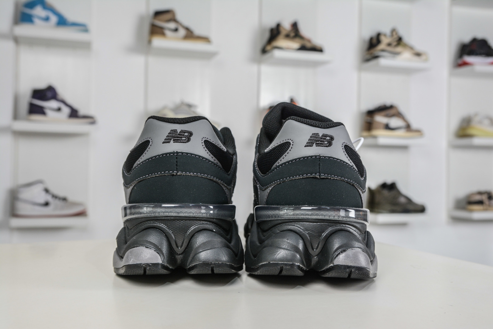 T版 新百伦New Balance NB9060 黑灰 U906079E-Top High Quatity Cheap Sneakers Fashion Clothing Clothes Bags handbags Shoes of all Brand wholesale With The best Quality And Beautiful Price from China Factory Chinese suppliers wholesaler seller T版 新百伦New Balance NB9060 黑灰 U906079E