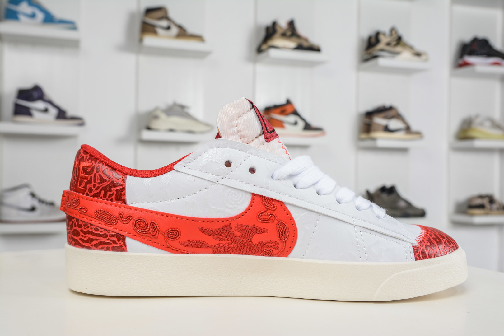 150 Nike Blazer Low ‘77 Jumbo 定制开拓者 马年联名 全新焕新升级经典 Blazer 鞋款 MN2026-003-Chinese UA Cheap High Quatity Brand Clothes Bags handbags Sneakers wholesale wholesaler seller from China Factory suppliers Fashion Clothing Shoes best Quality Beautiful Price 150 Nike Blazer Low ‘77 Jumbo 定制开拓者 马年联名 全新焕新升级经典 Blazer 鞋款 MN2026-003