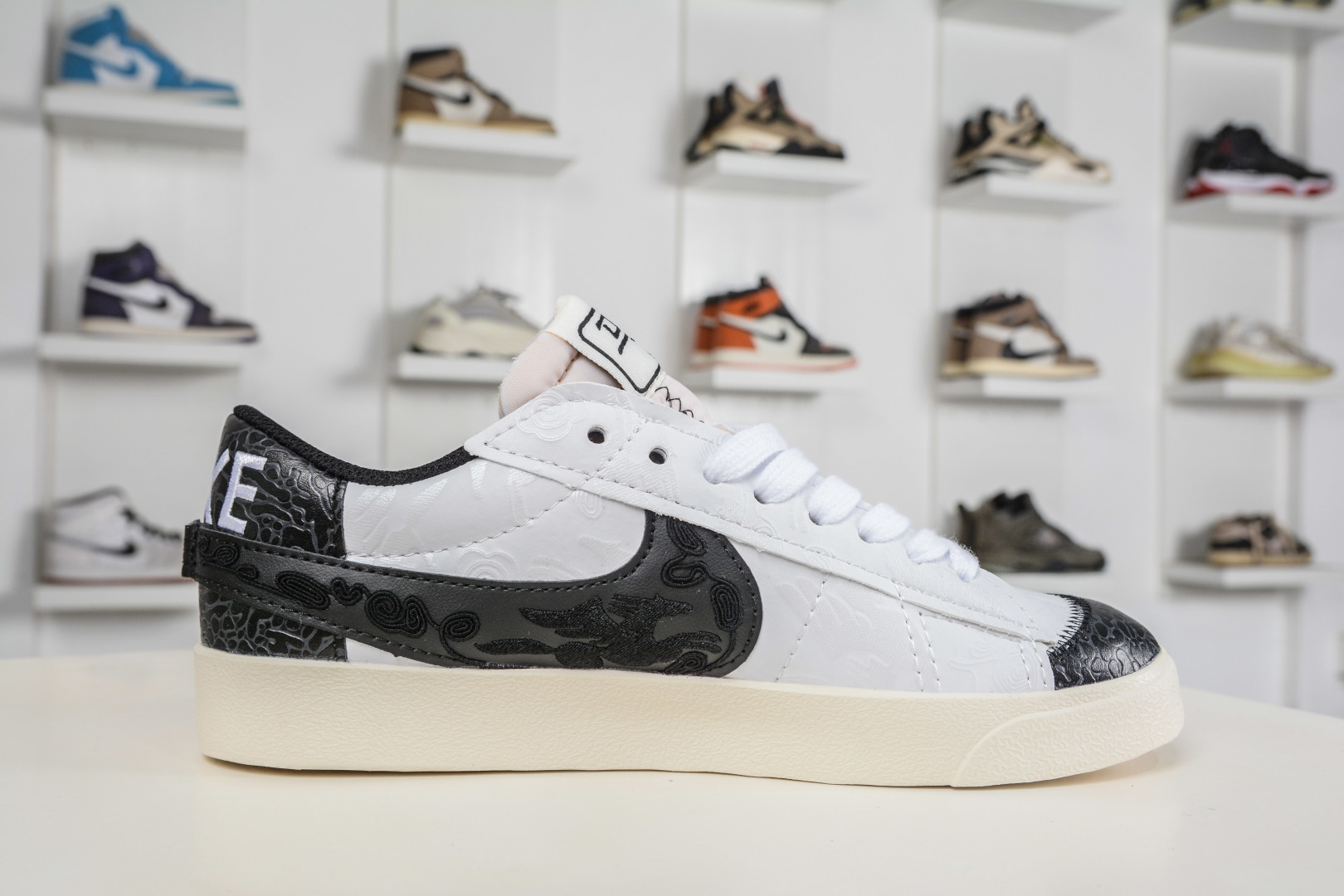 150 Nike Blazer Low ‘77 Jumbo 定制开拓者 马年联名 MN2026-004