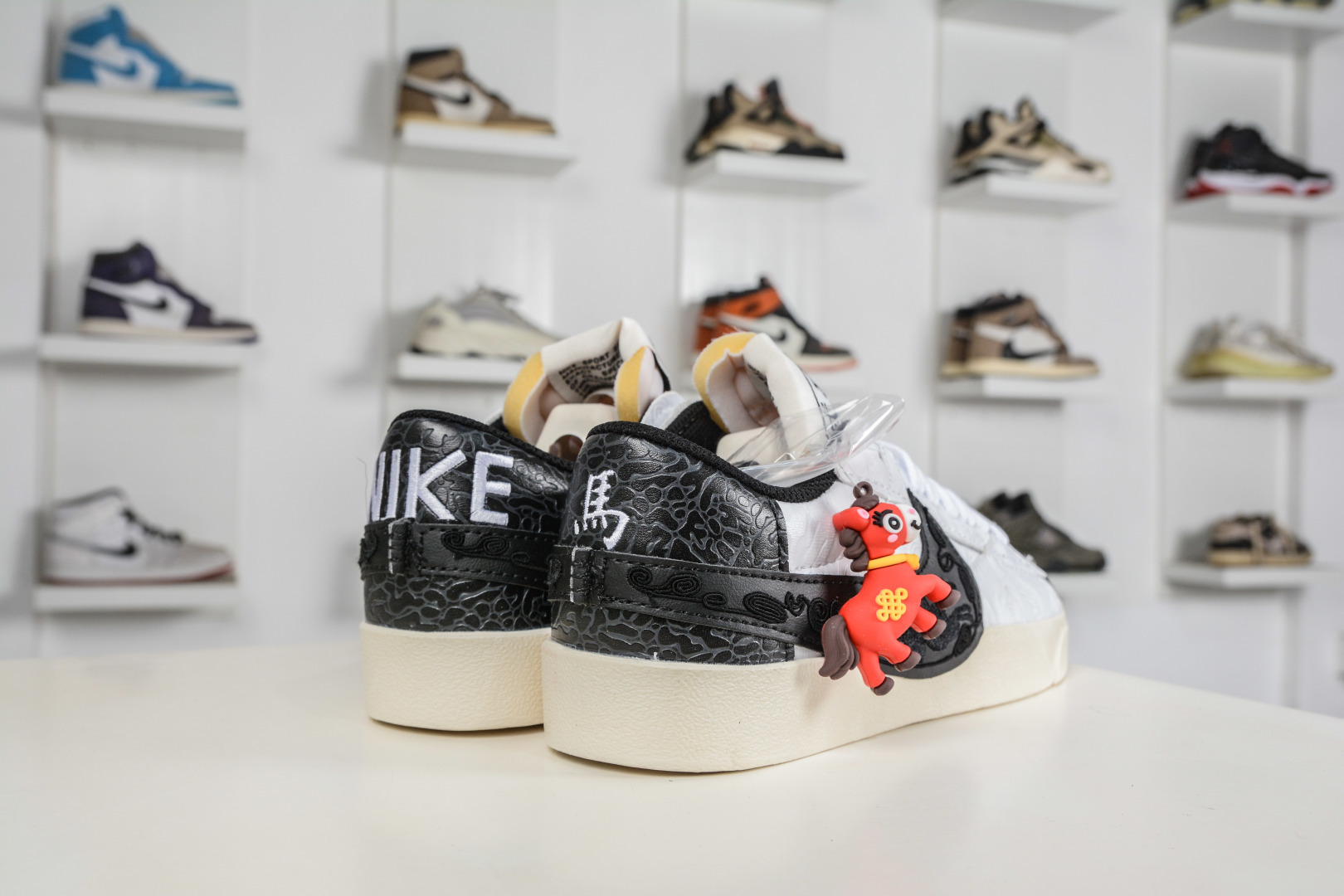 150 Nike Blazer Low ‘77 Jumbo 定制开拓者 马年联名 MN2026-004
