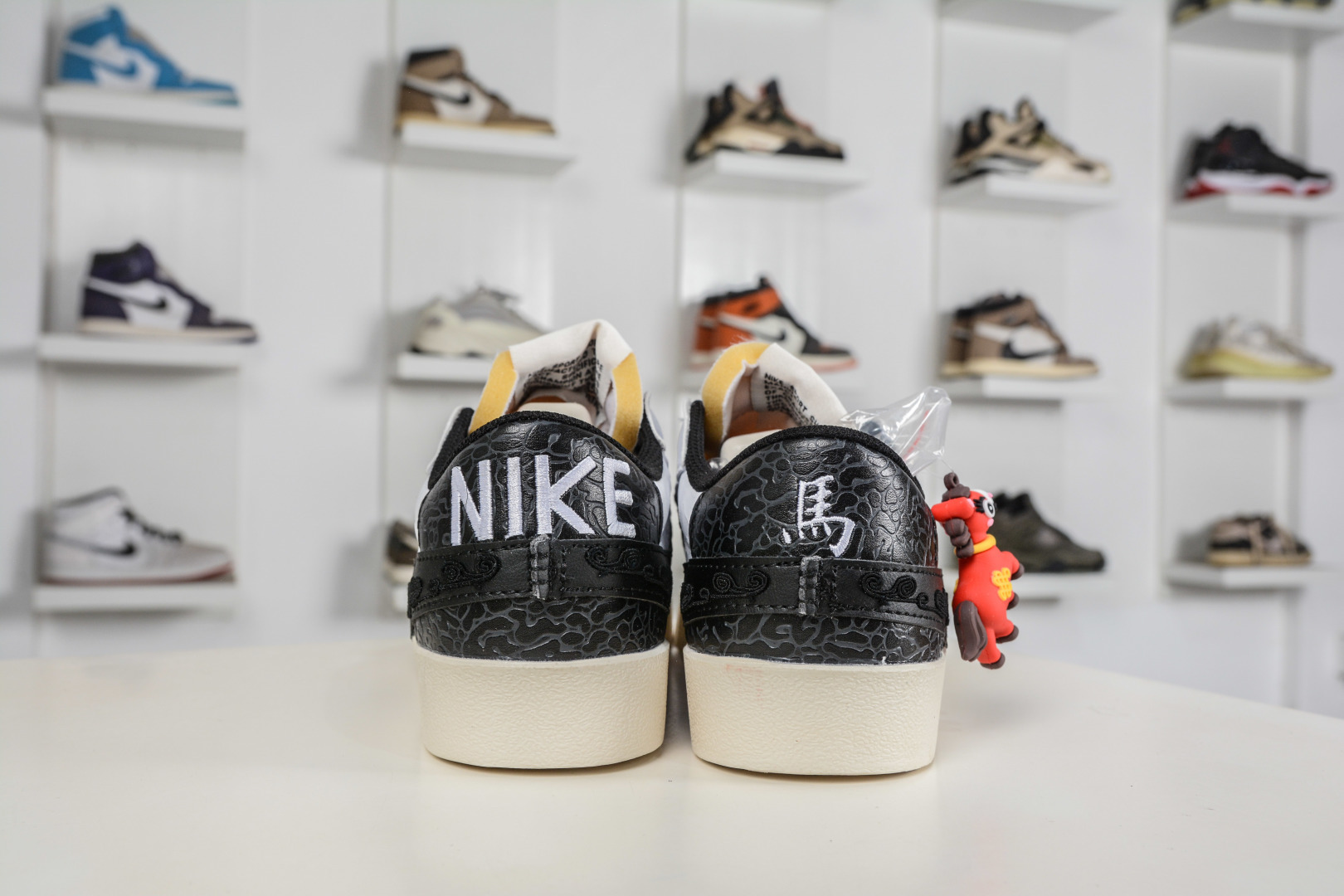 150 Nike Blazer Low ‘77 Jumbo 定制开拓者 马年联名 MN2026-004