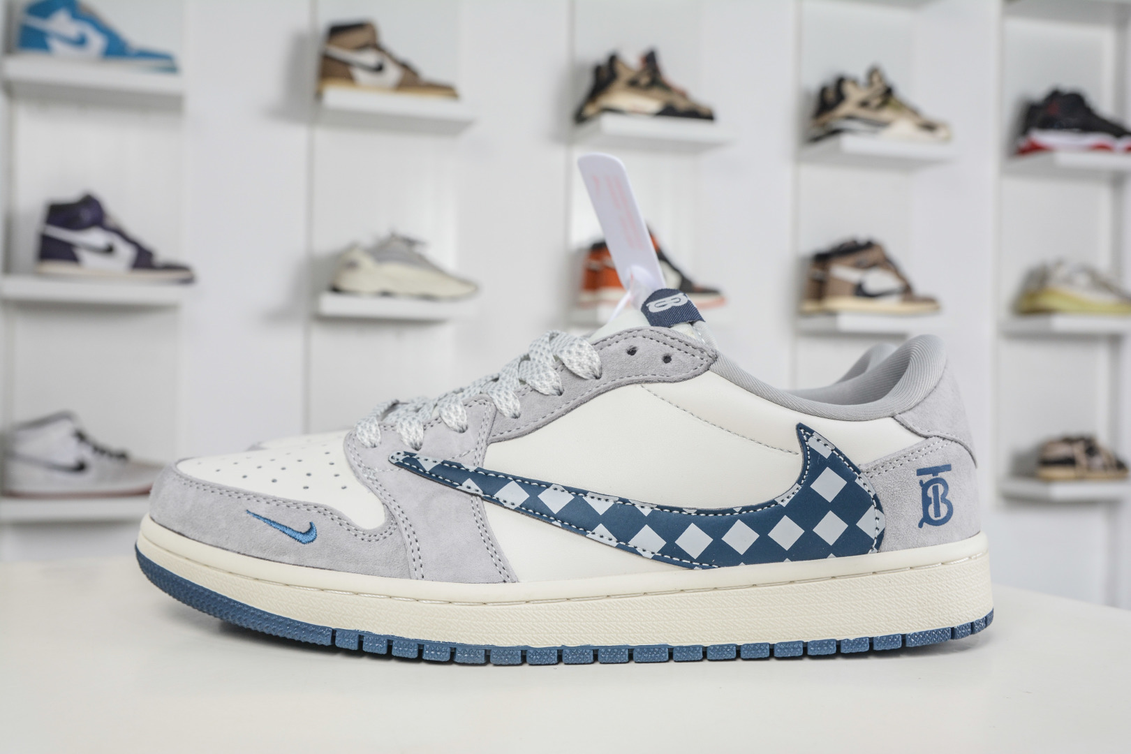 TS x Air Jordan 1 Retro Low x Burberry 巴宝莉联名–灰花棋盘格 LD2028-076 TS x Air Jordan 1 Retro Low x Burberry 巴宝莉联名–灰花棋盘格 LD2028-076