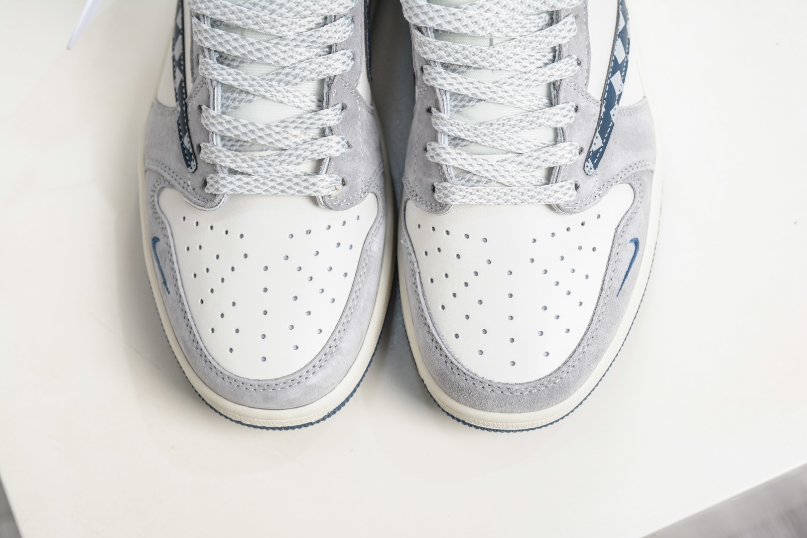 TS x Air Jordan 1 Retro Low x Burberry 巴宝莉联名--灰花棋盘格 LD2028-076 TS x Air Jordan 1 Retro Low x Burberry 巴宝莉联名--灰花棋盘格 LD2028-076