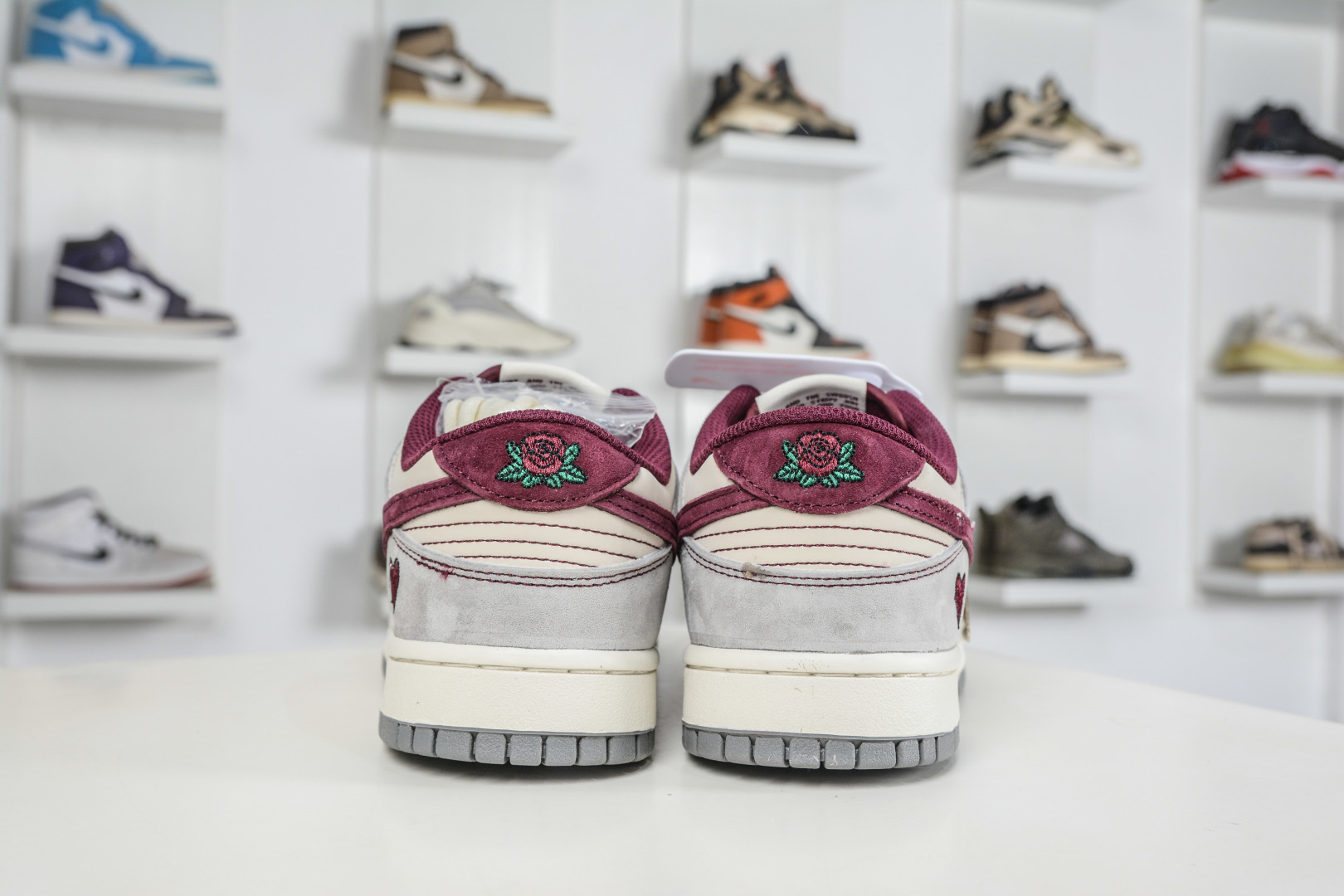 270 Nike Dunk Low 情人节限定 天若有情 SG6688-009-Chinese UA Cheap High Quatity Brand Clothes Bags handbags Sneakers wholesale wholesaler seller from China Factory suppliers Fashion Clothing Shoes best Quality Beautiful Price 270 Nike Dunk Low 情人节限定 天若有情 SG6688-009